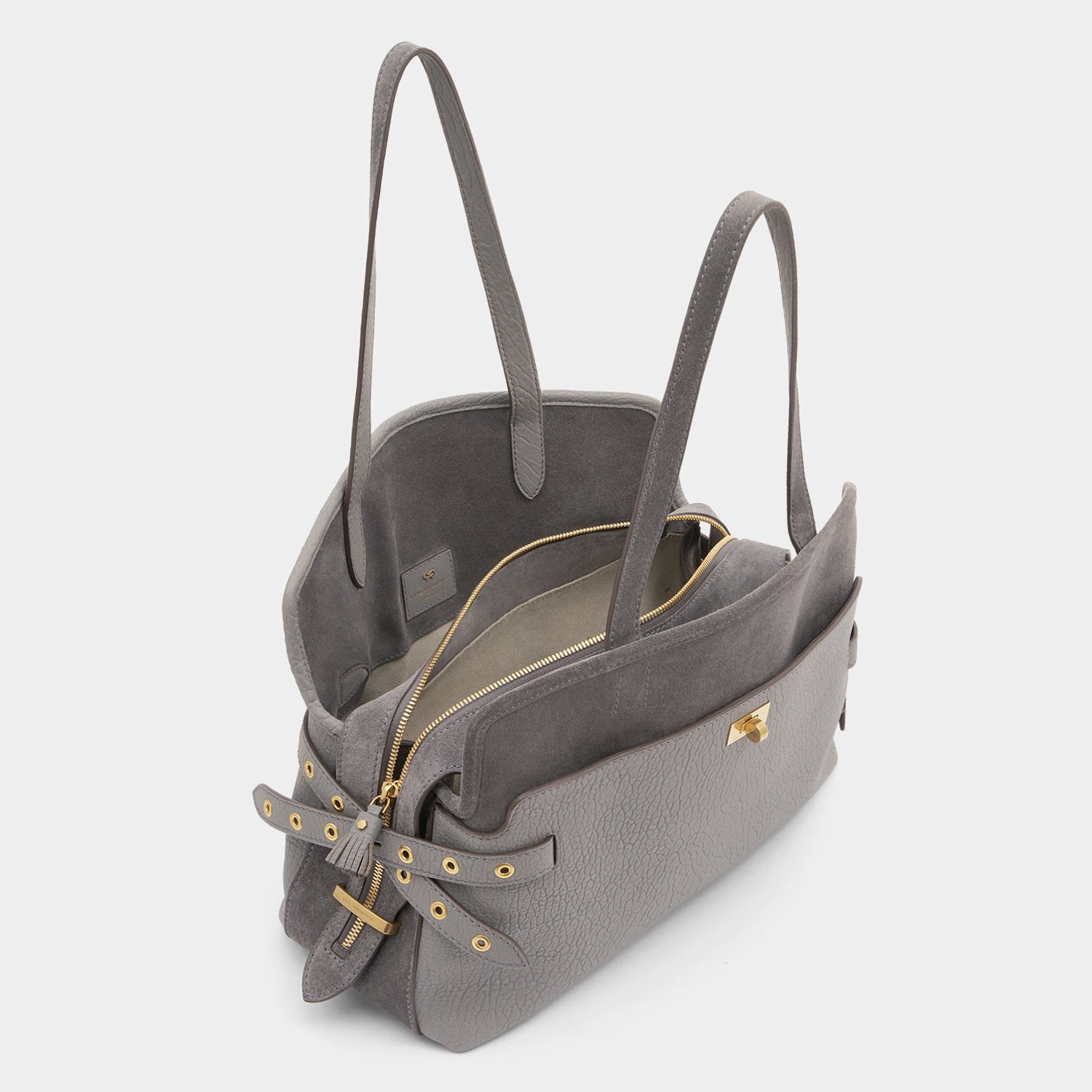 Wilson：ウィルソン・アイレット・ショルダーバッグ -

          
            Suede Leather in Stone Grey -
          

          Anya Hindmarch JP
