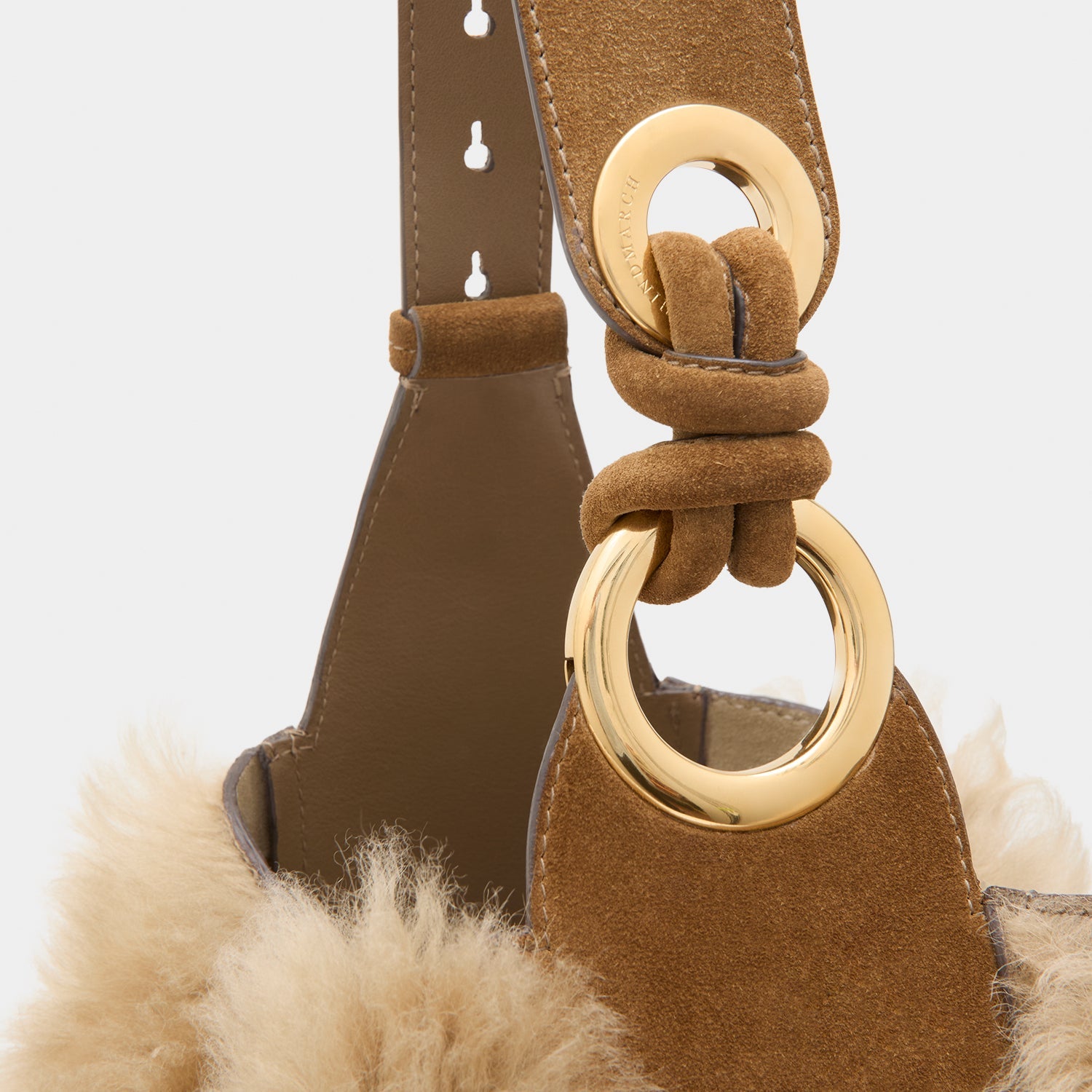 Ringo：リンゴ・シアリング・ショルダーバッグ -

          
            Shearling in Taupe -
          

          Anya Hindmarch JP
