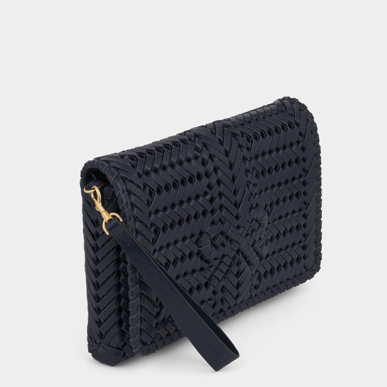 Neeson: ニーソン・クロスボディ -

          
            Capra Leather in Marine  -
          

          Anya Hindmarch JP
