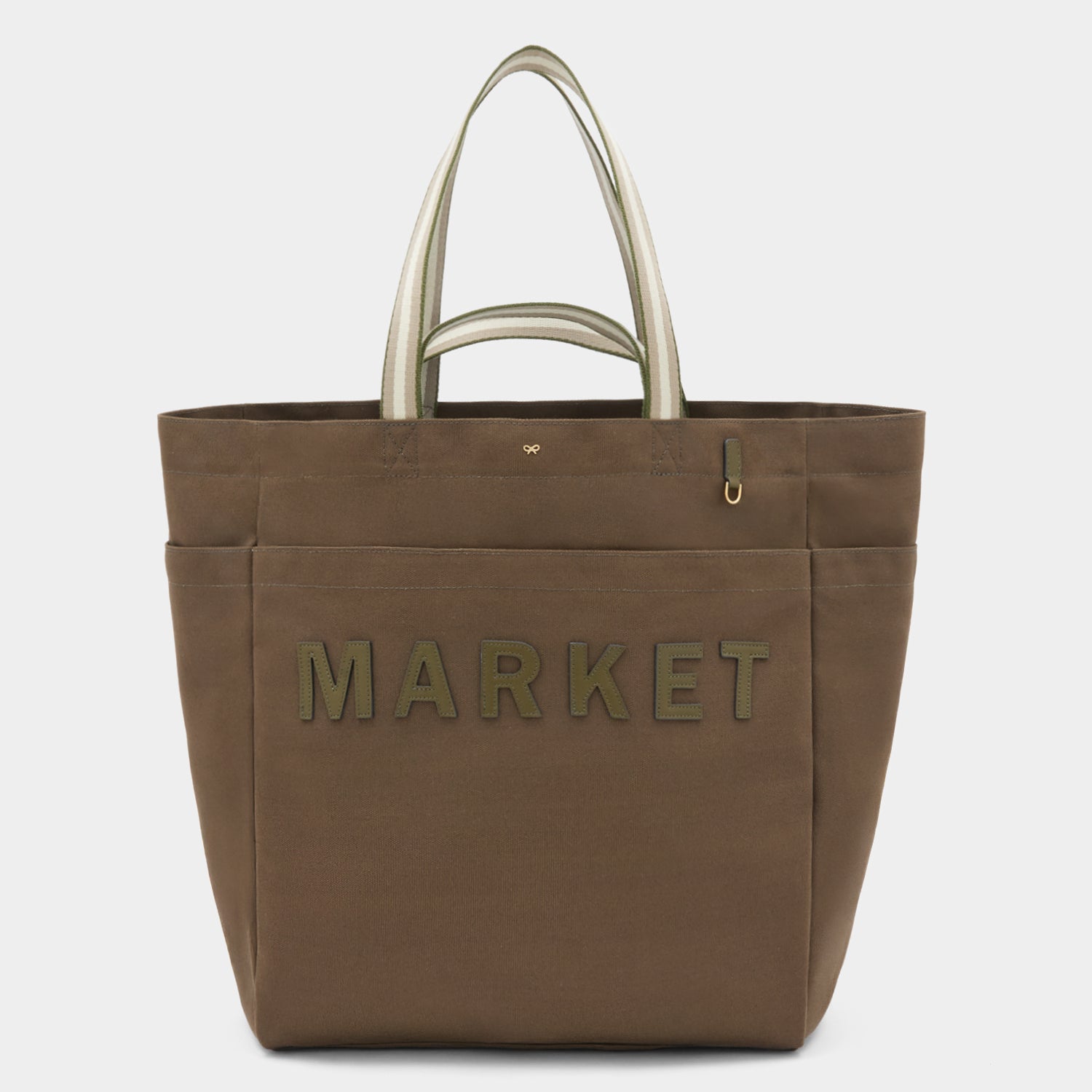 「Market」ハウスホールド・トート -

          
            Recycled Canvas in Khaki -
          

          Anya Hindmarch JP

