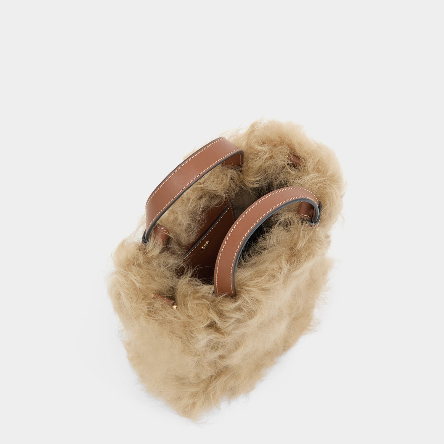 Eyes N/S シアリング・ミニ・トート -

          
            Shearling/Smooth Leather in Taupe -
          

          Anya Hindmarch JP
