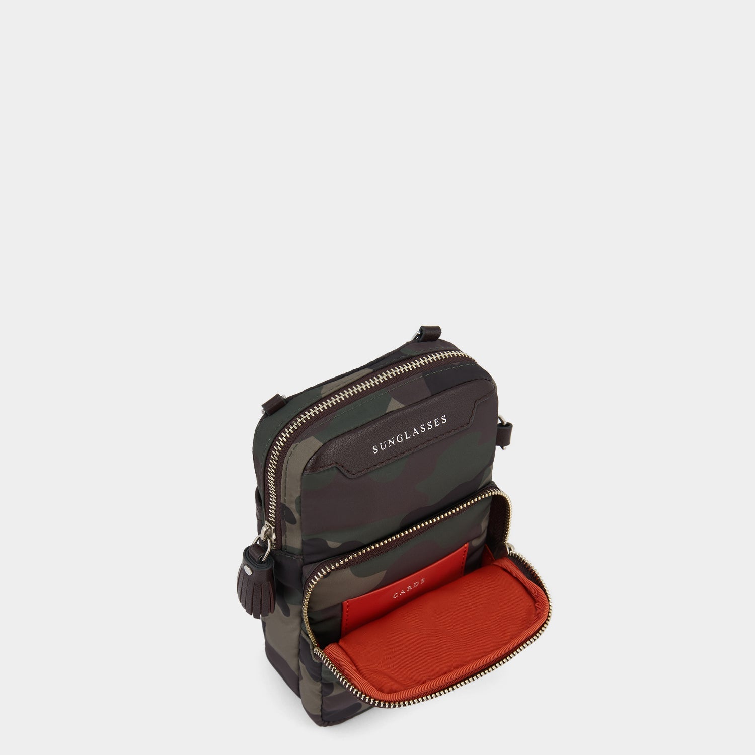 エッセンシャルズ・クロスボディ -

          
            Recycled Nylon in Camouflage -
          

          Anya Hindmarch JP

