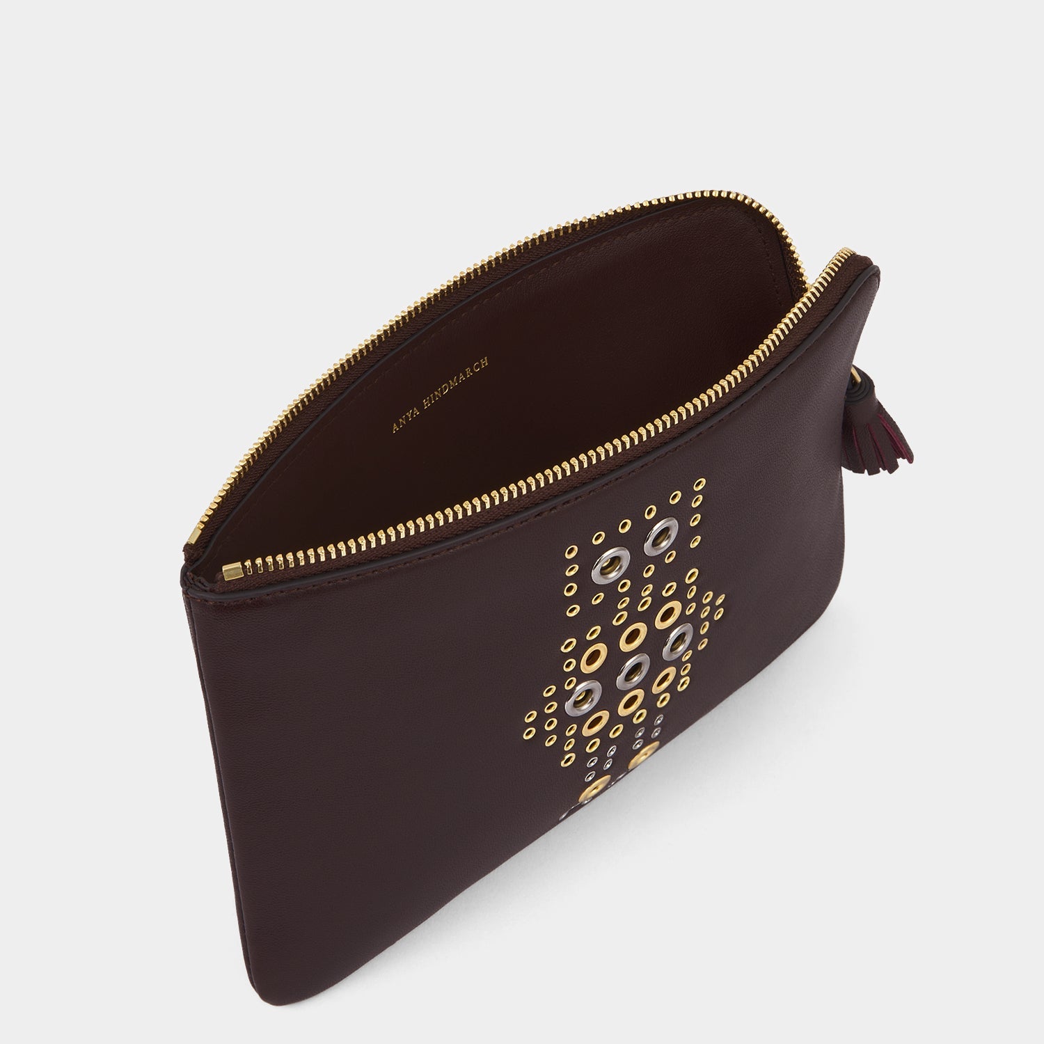 アイレット・キャラクター・ジップ・ルースポケット -

          
            Smooth Leather in Grape Purple -
          

          Anya Hindmarch JP
