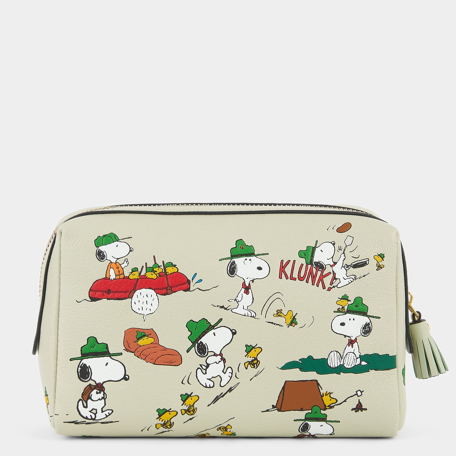 Peanuts「Snoopy」エクスペディション・キット -

          
            Recycled padded fabric in Fern Green -
          

          Anya Hindmarch JP
