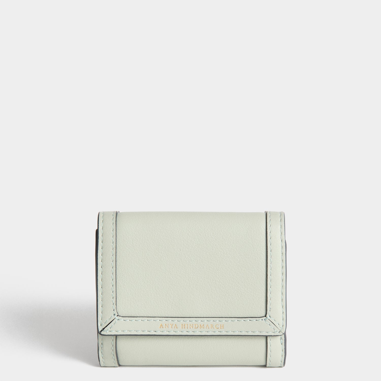 「Border」ミニ・トライフォルド・ウォレット -

          
            Calf leather in Iceberg -
          

          Anya Hindmarch JP
