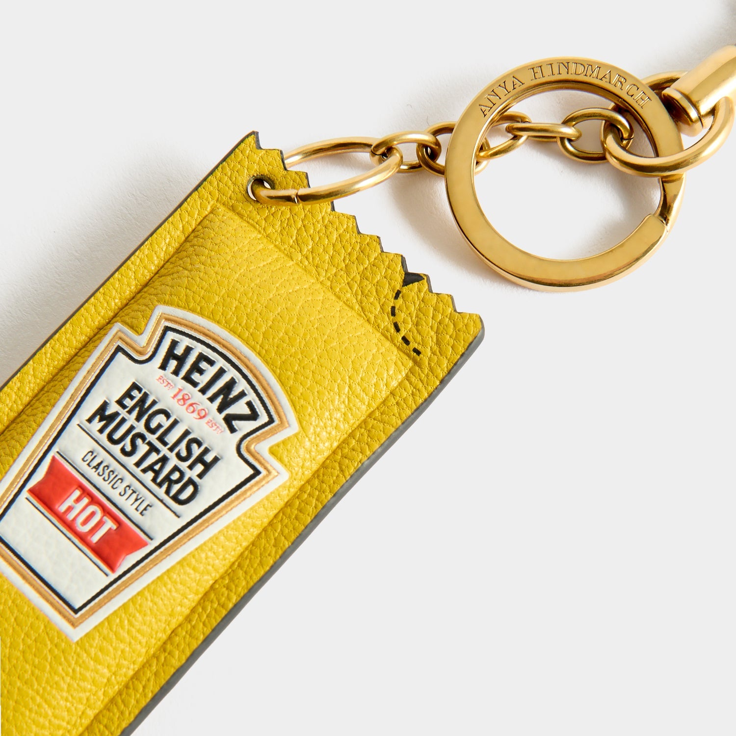 コレクション | Anya Hindmarch JP
