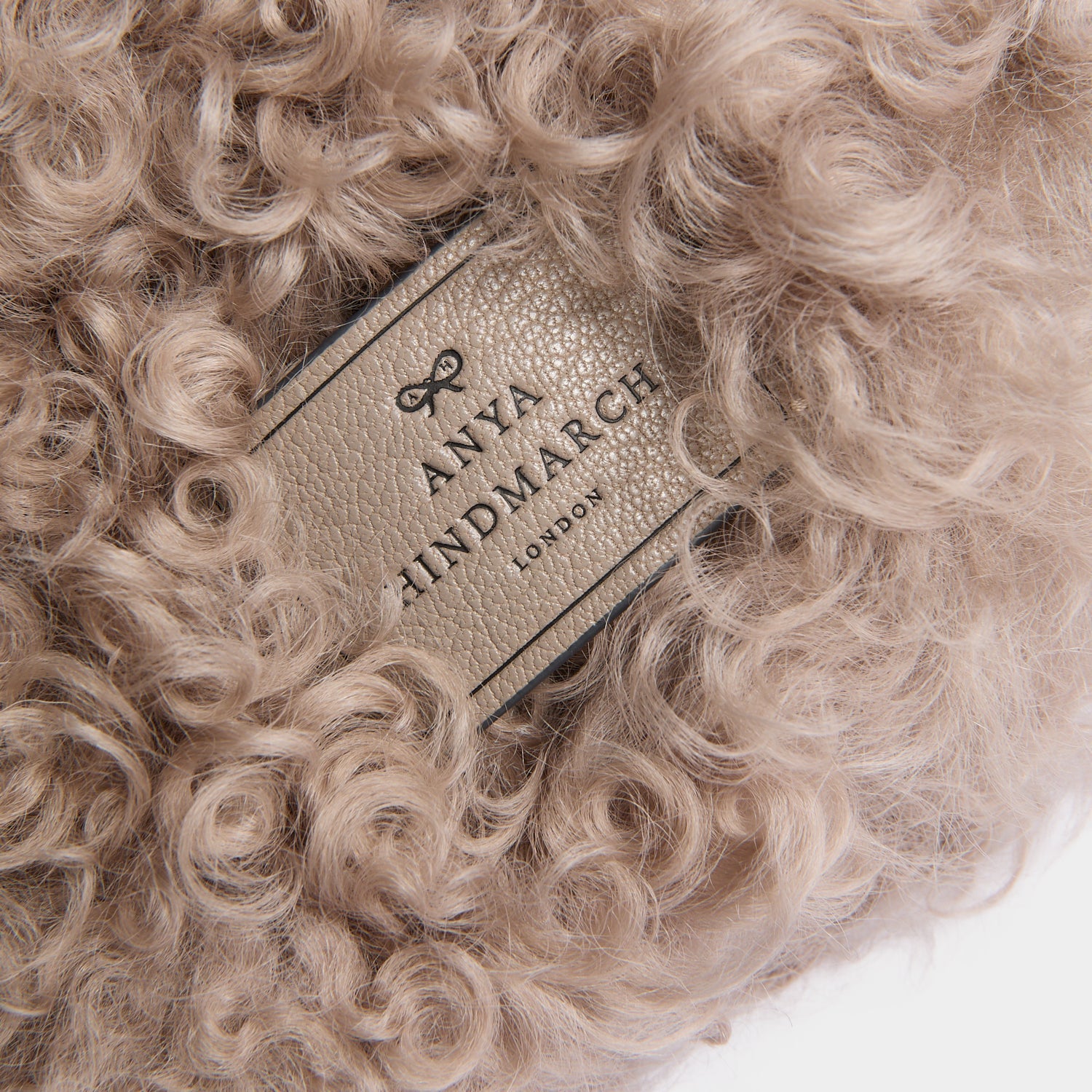 Eyes N/S シアリング・ミニ・トート | Anya Hindmarch JP