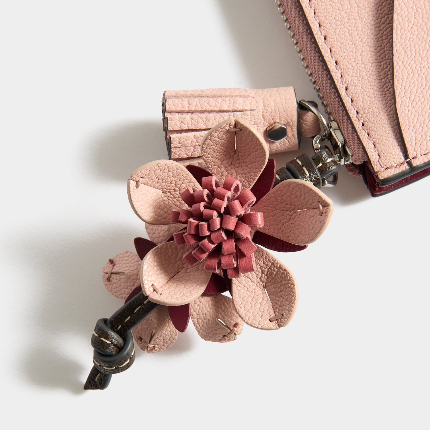 Sakura ジップ・カードケース | Anya Hindmarch JP