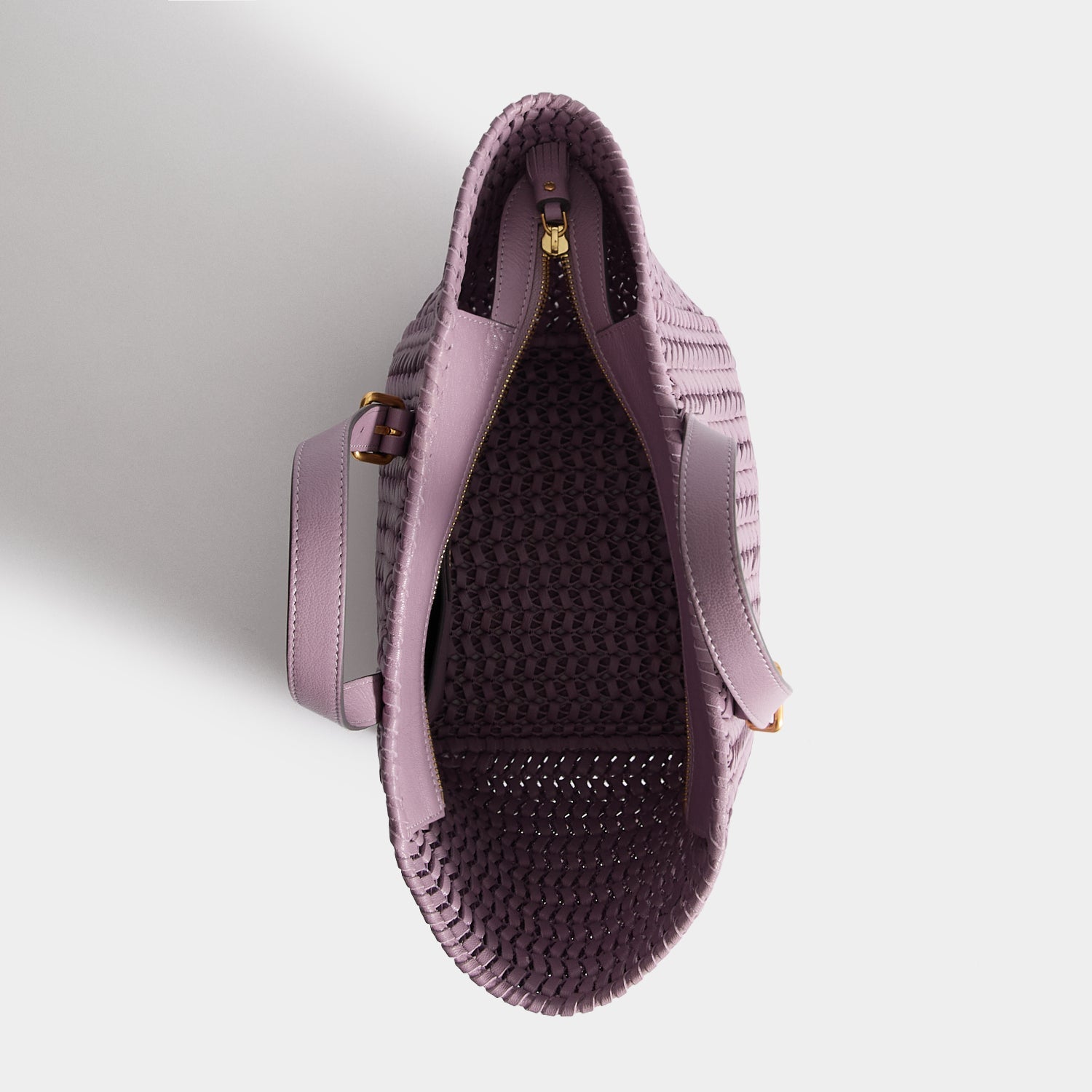 Neeson：ニーソン・スモール・スクェア・トート | Anya Hindmarch JP