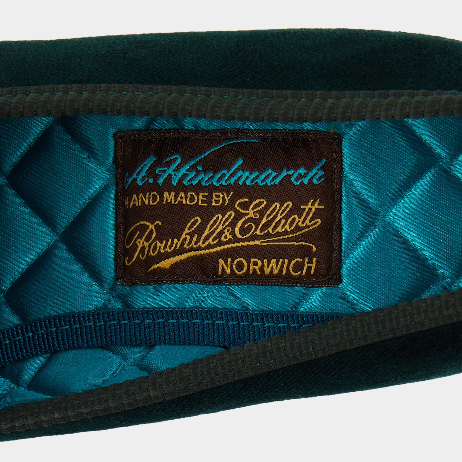 「After Eight」スリッパ -

                  
                    Velvet in Dark Holly -
                  

                  Anya Hindmarch JP
