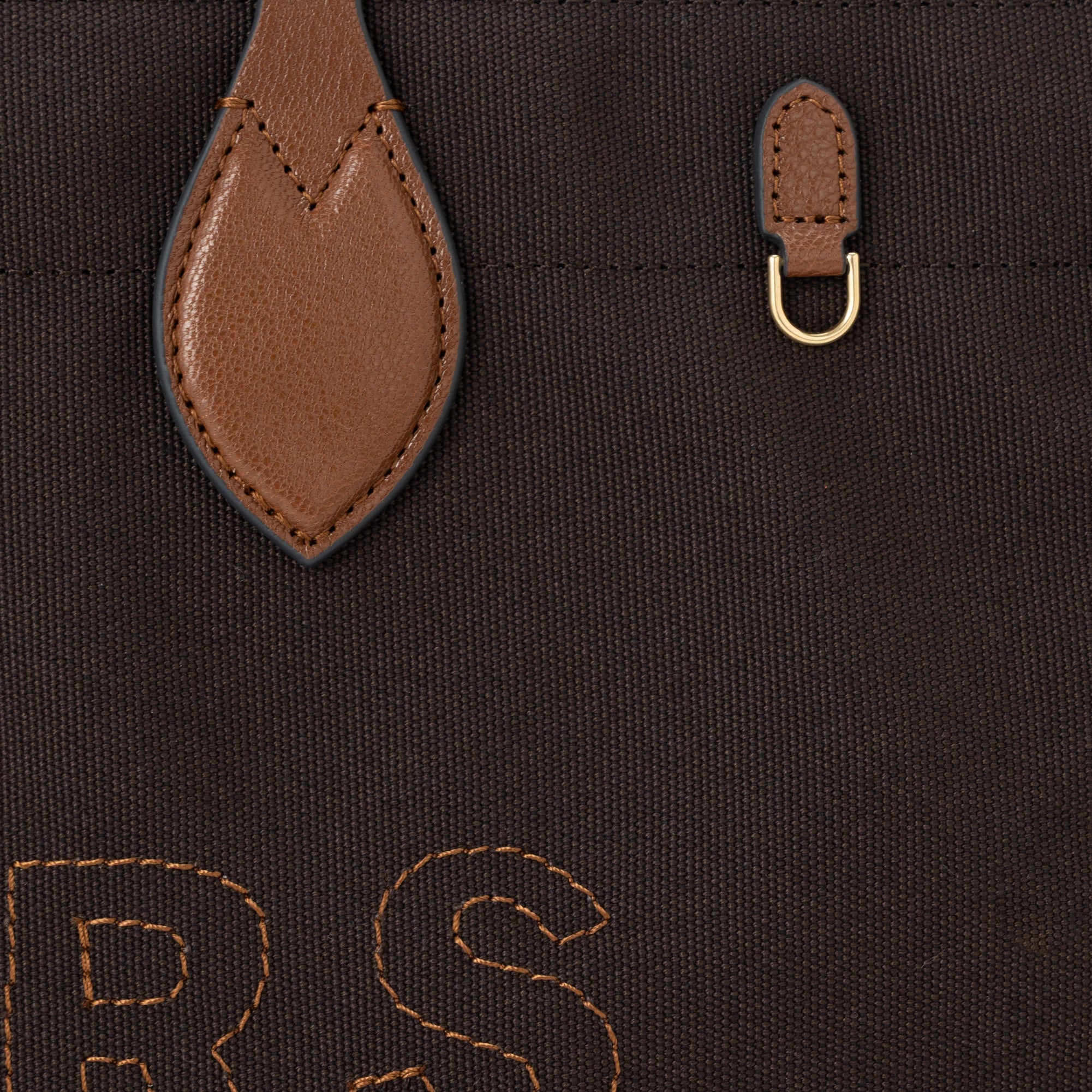 「Papers」ハウスホールド・トート -

          
            Recycled Canvas in Khaki -
          

          Anya Hindmarch JP
