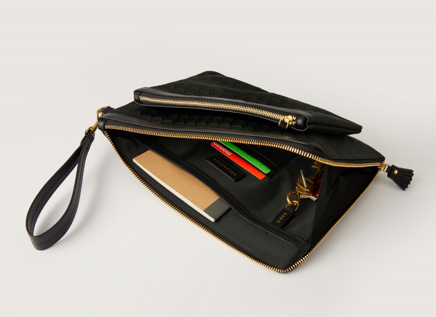 ジャーニー エッセンシャルズ ポシェット -

                  
                    AH Logo Nylon in Black -
                  

                  Anya Hindmarch JP
