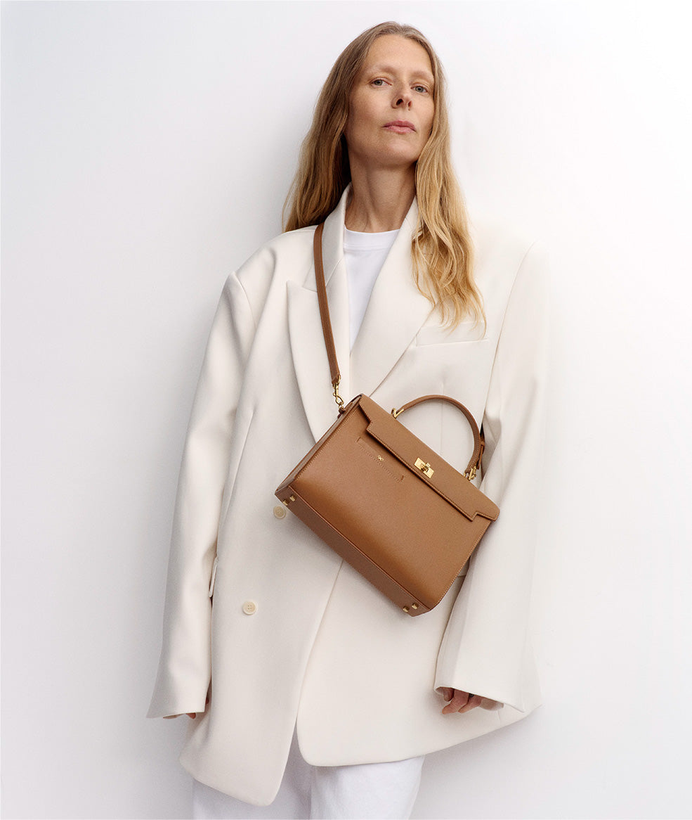 アニヤ・ハインドマーチ公式オンラインストア | Anya Hindmarch | Anya