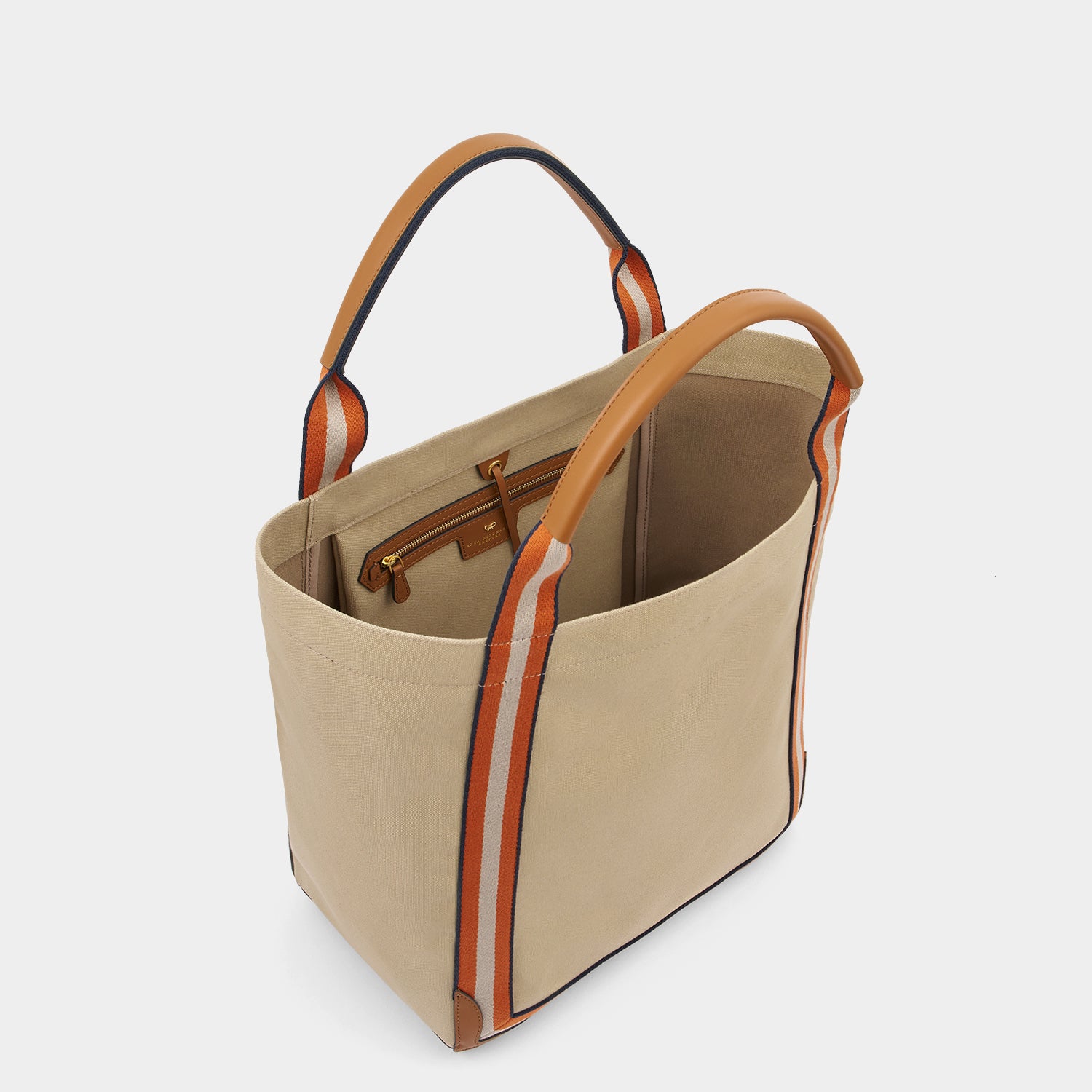 ビスポーク・ウォルトン・ポント・トート -

          
            Natural -
          

          Anya Hindmarch JP
