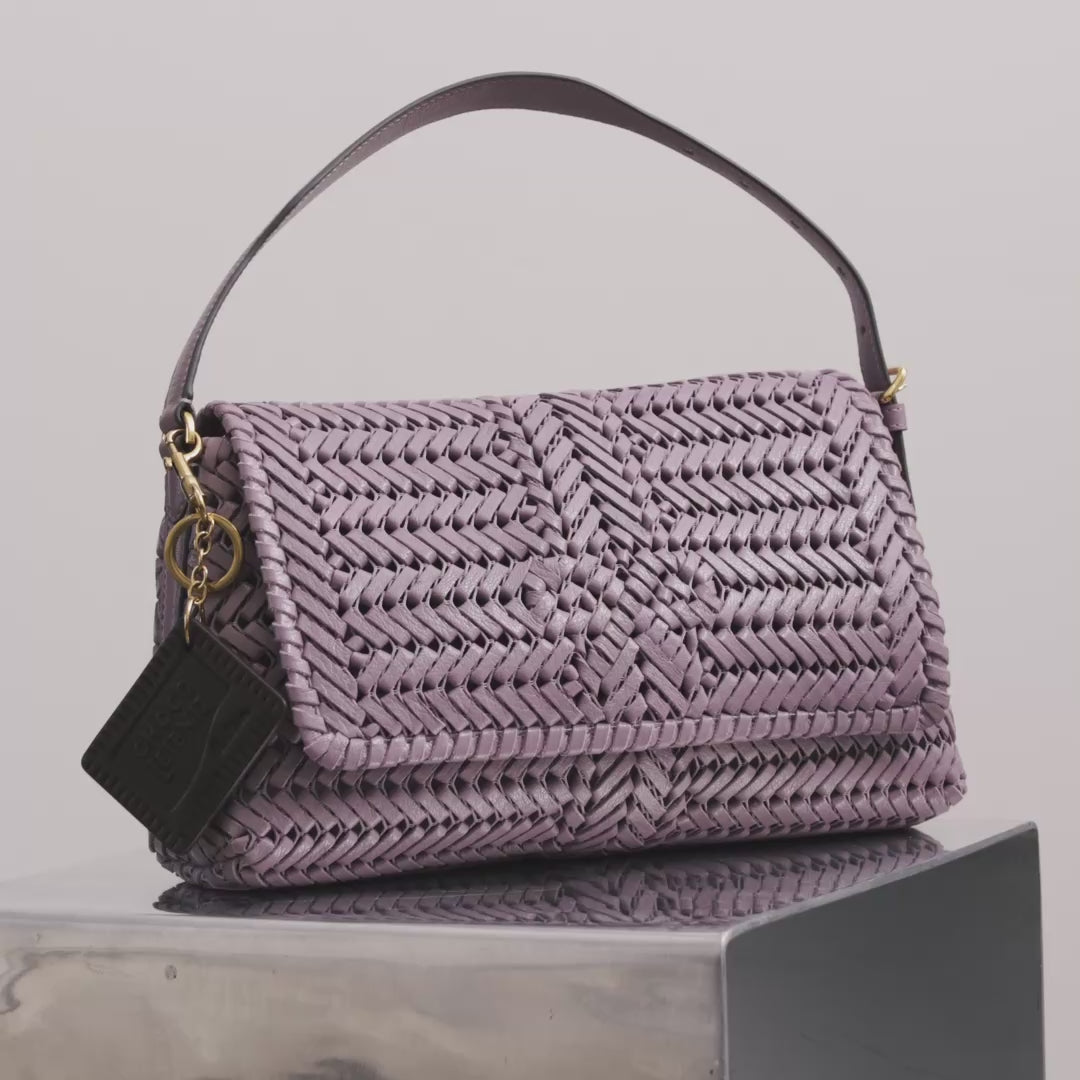 Neeson：ニーソン・ショルダーバッグ | Anya Hindmarch JP