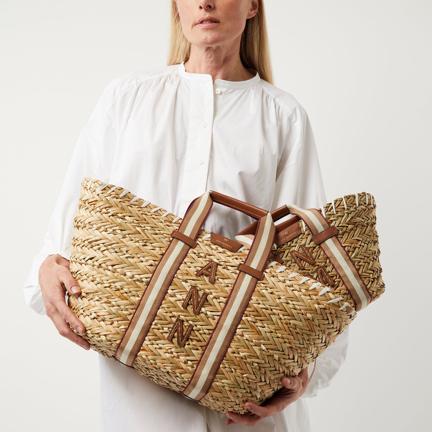 ウォルトン バスケット スモール -

          
            Seagrass in Natural -
          

          Anya Hindmarch JP
