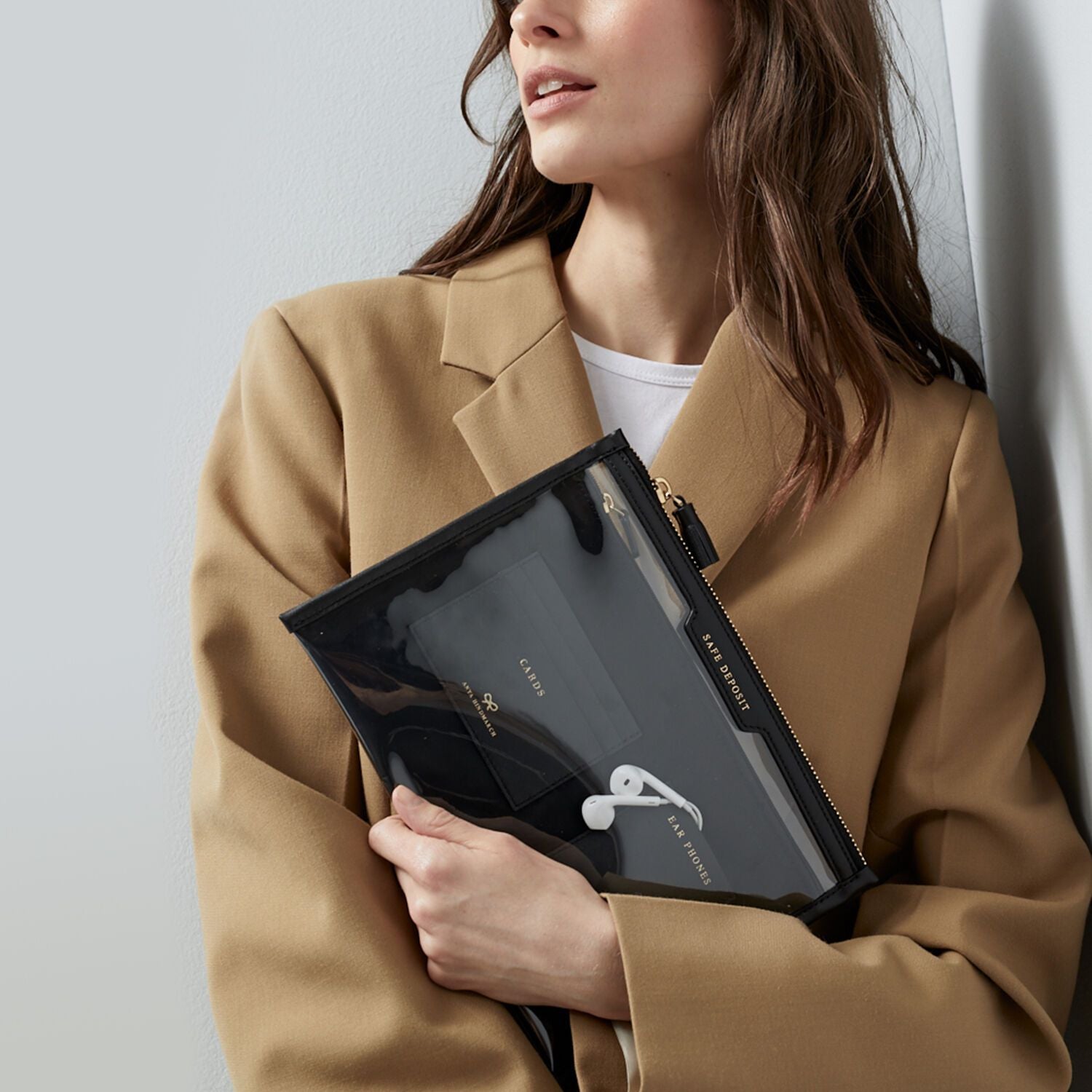 セーフ デポジット ケース -

          
            Clear TPU in Clear/Black -
          

          Anya Hindmarch JP
