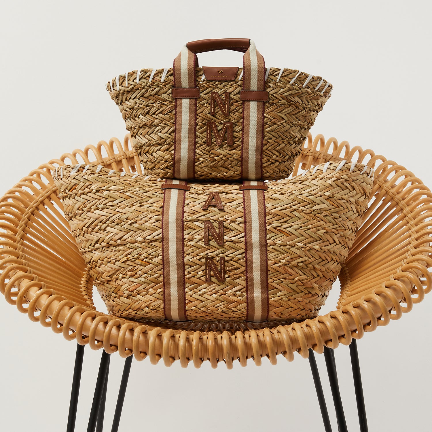 ビスポーク・ウォルトン・バスケット・スモール | Anya Hindmarch JP