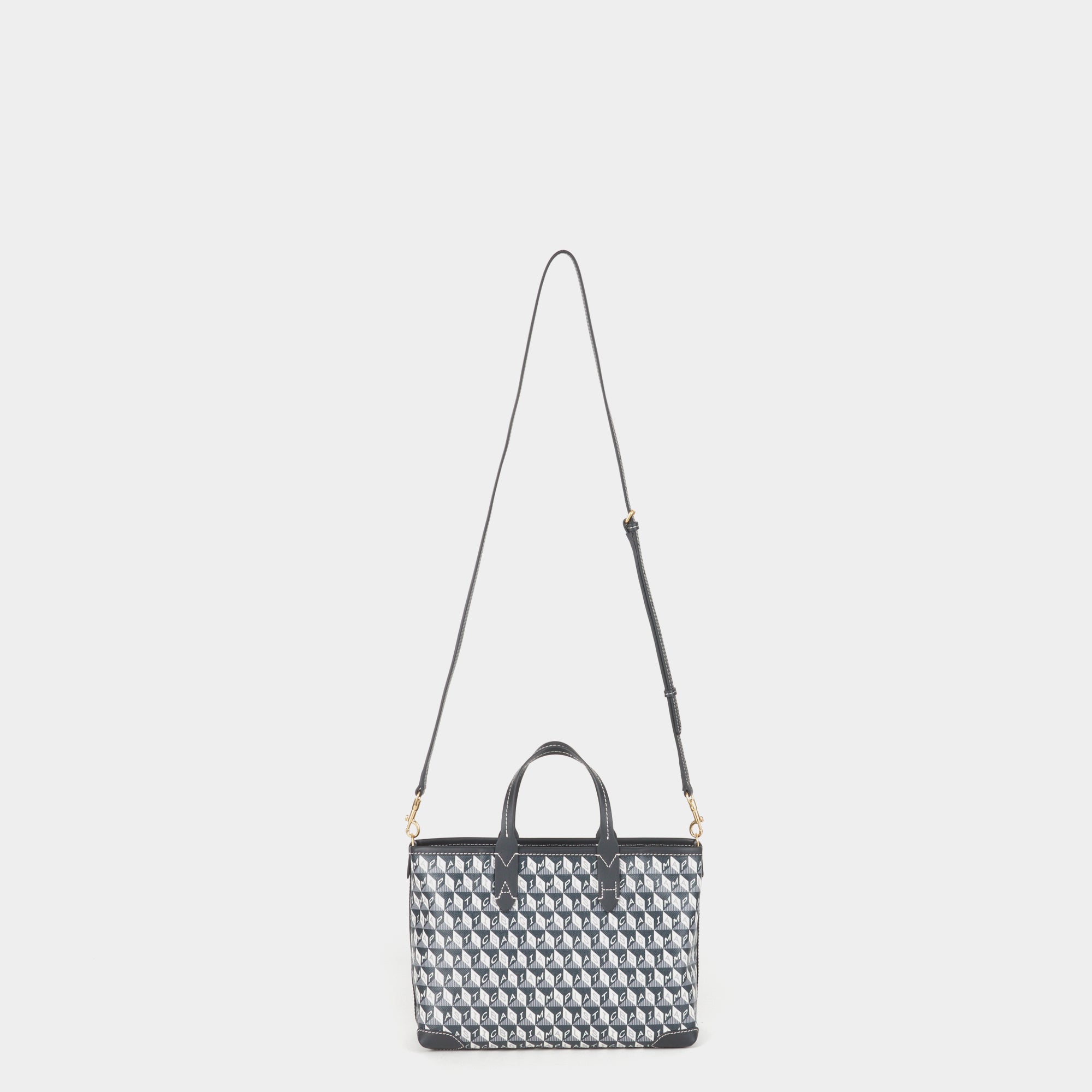 「I AM A Plastic Bag」 XS モチーフ トート -

                  
                    Recycled Coated Canvas in Charcoal -
                  

                  Anya Hindmarch JP
