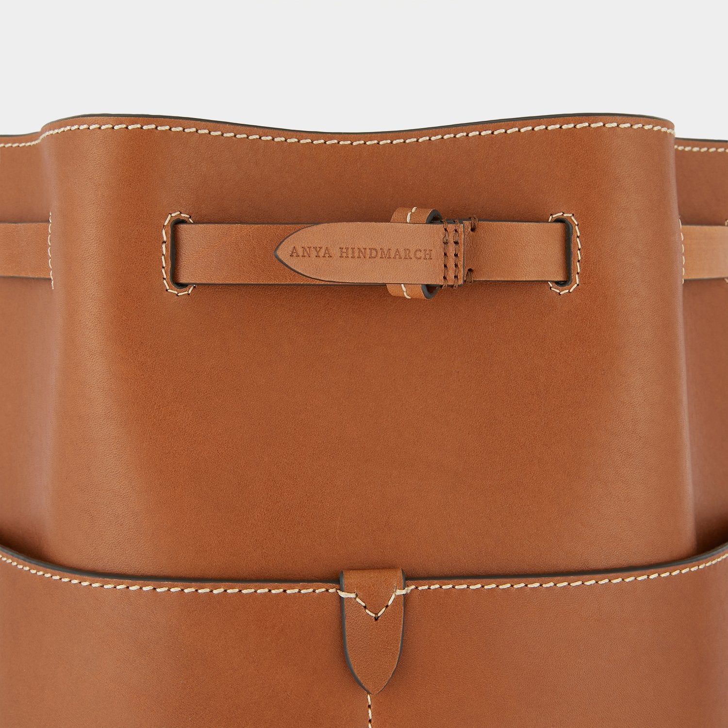 「Return to Nature」バケットバッグ -

                  
                    Compostable Leather in Tan -
                  

                  Anya Hindmarch JP
