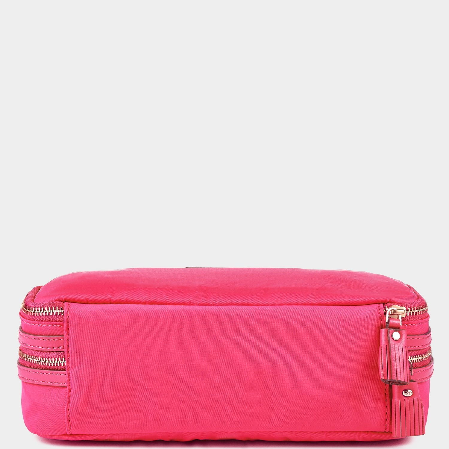 メイクアップ ポーチ -

                  
                    Recycled Nylon with PU in Hot Pink -
                  

                  Anya Hindmarch JP
