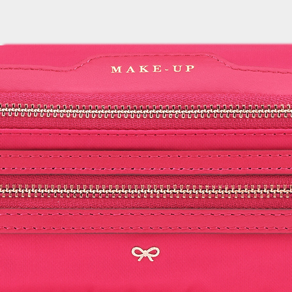 メイクアップ ポーチ -

                  
                    Recycled Nylon with PU in Hot Pink -
                  

                  Anya Hindmarch JP
