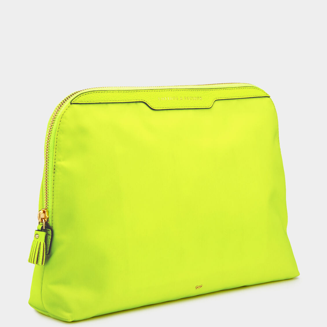 「Lotions and Potions」ポーチ -

                  
                    Nylon in Neon Yellow (Tumbled Calf) -
                  

                  Anya Hindmarch JP
