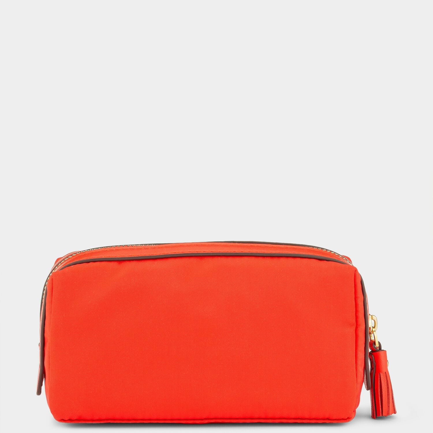 ガーリースタッフ ポーチ -

                  
                    Nylon in Flame Red -
                  

                  Anya Hindmarch JP
