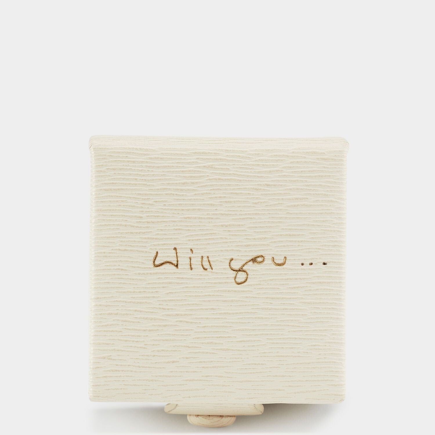 ビスポーク・リング・ボックス -

          
            London Grain Leather in Bone -
          

          Anya Hindmarch JP
