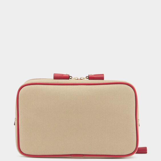 ビスポーク ウォルトン ウォッシュバッグ -

          

          Anya Hindmarch JP
