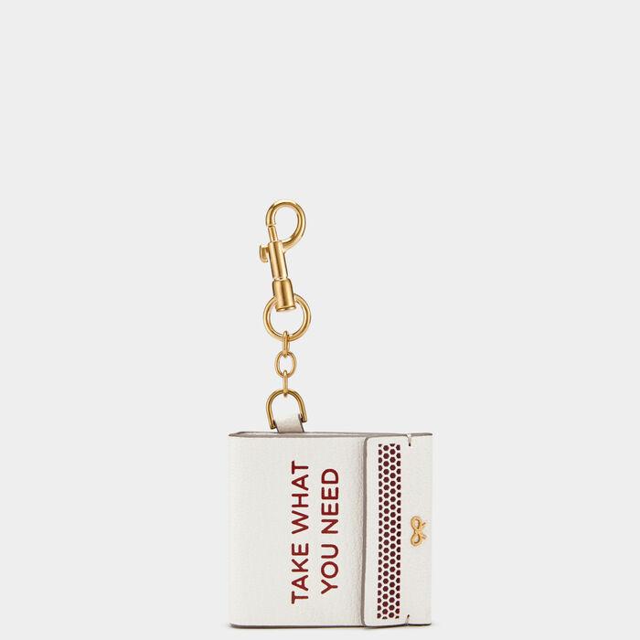 ブックマッチ チャーム -

                  
                    Shiny Capra in Chalk -
                  

                  Anya Hindmarch JP
