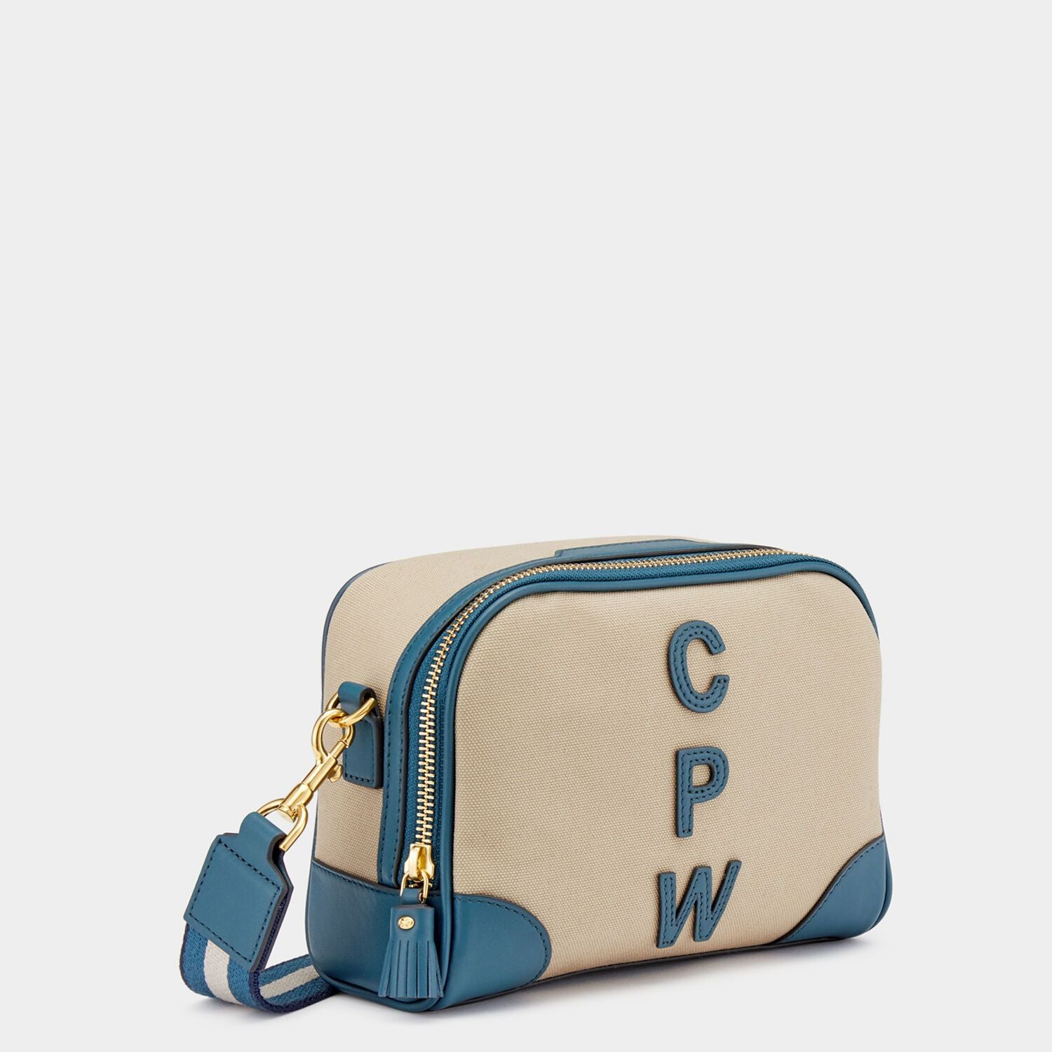 ビスポーク ウォルトン クロスボディ -

          
            Cotton in Blue -
          

          Anya Hindmarch JP
