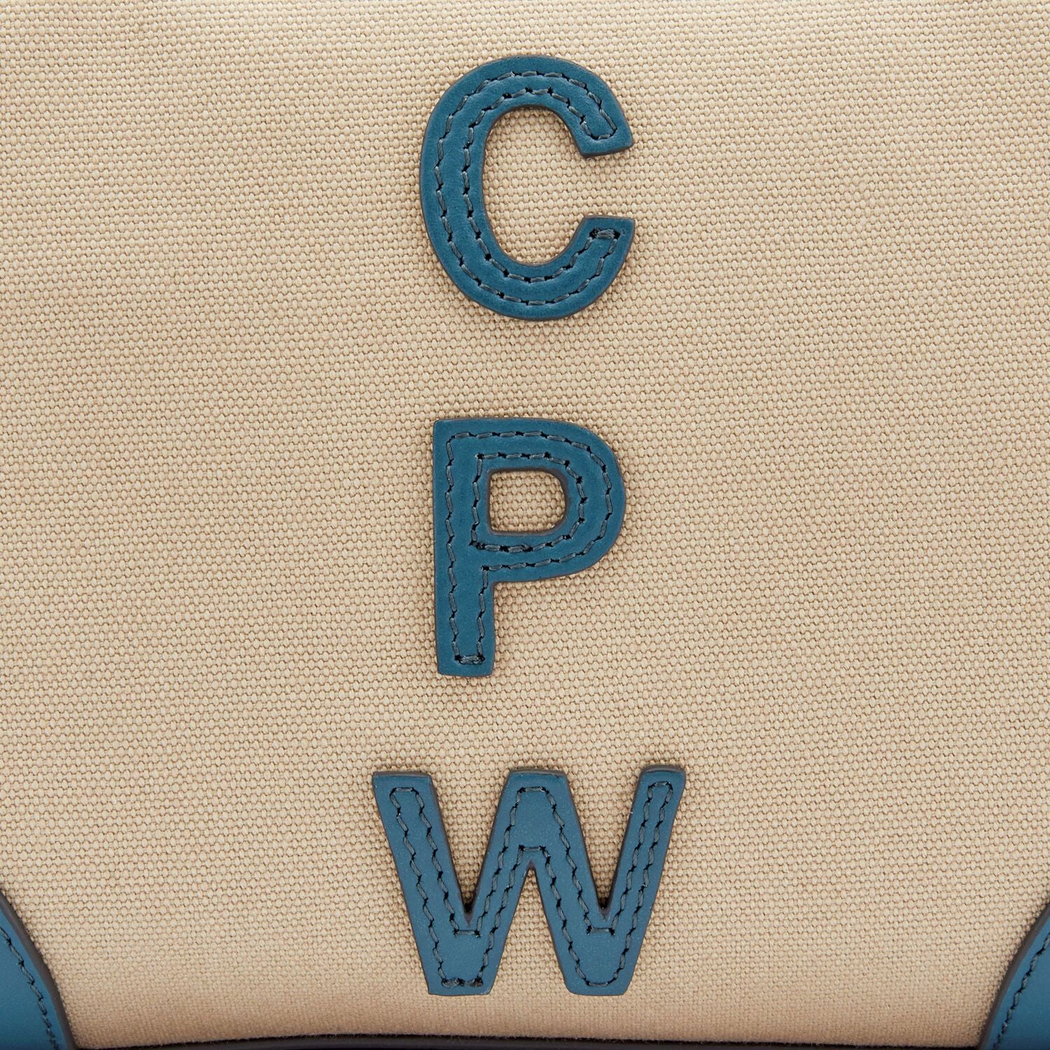 ビスポーク ウォルトン クロスボディ -

          
            Cotton in Blue -
          

          Anya Hindmarch JP
