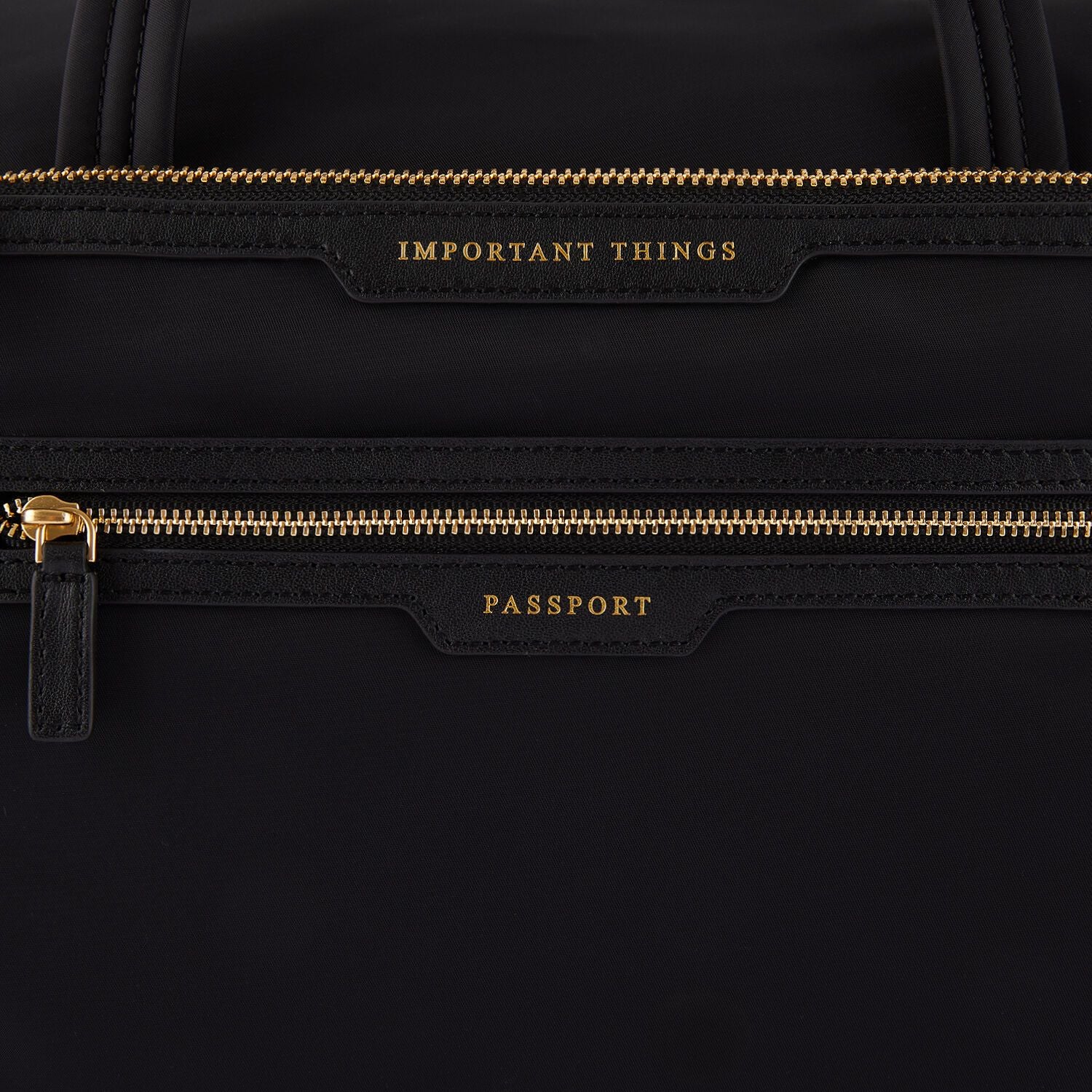インフライト バッグ | Anya Hindmarch JP