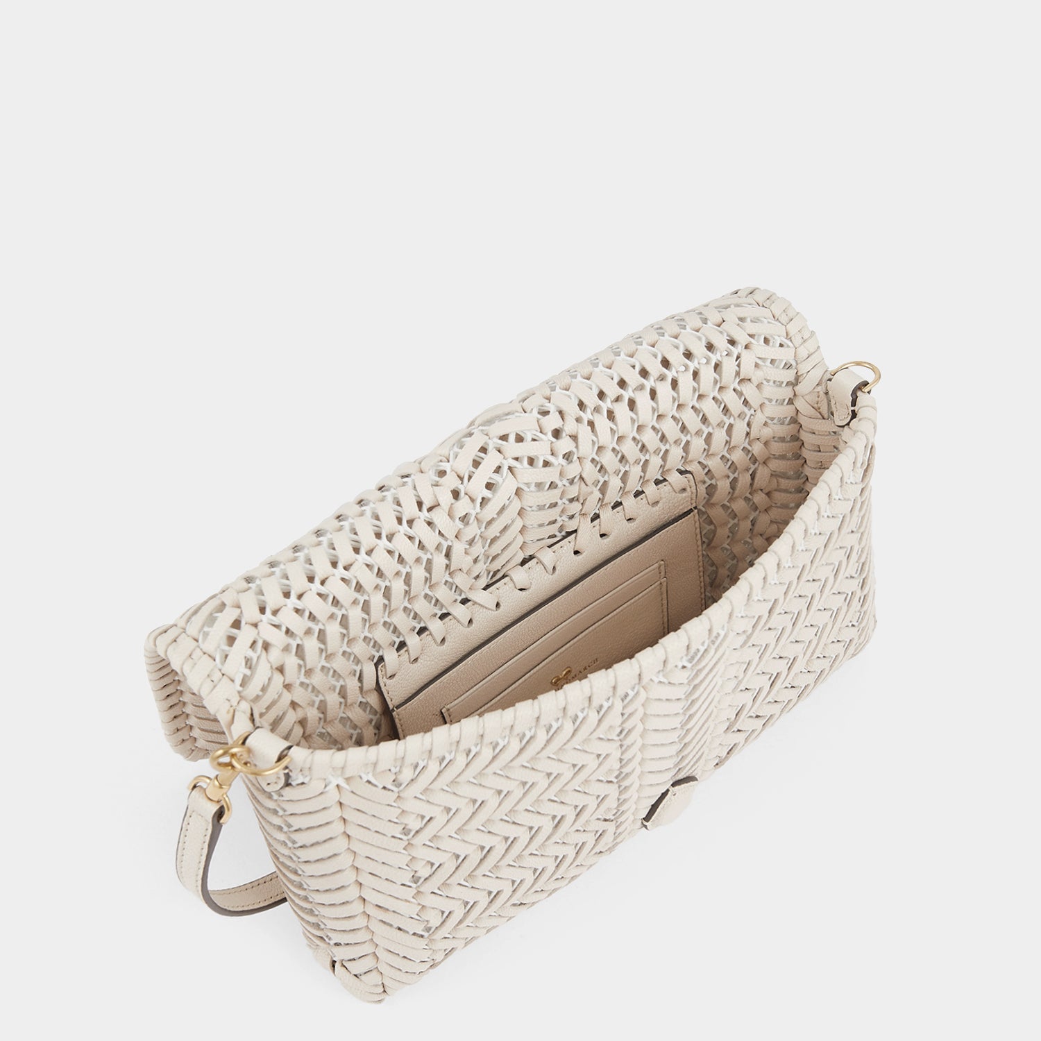 ニーソン クロスボディ -

          
            Capra Leather in Chalk -
          

          Anya Hindmarch JP
