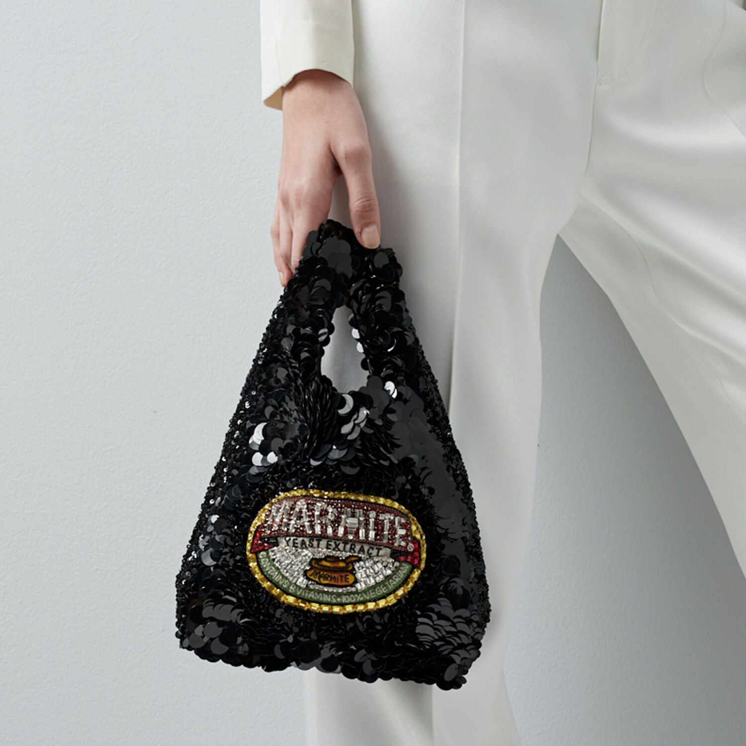 「マーマイト」 トート -

                  

                  Anya Hindmarch JP
