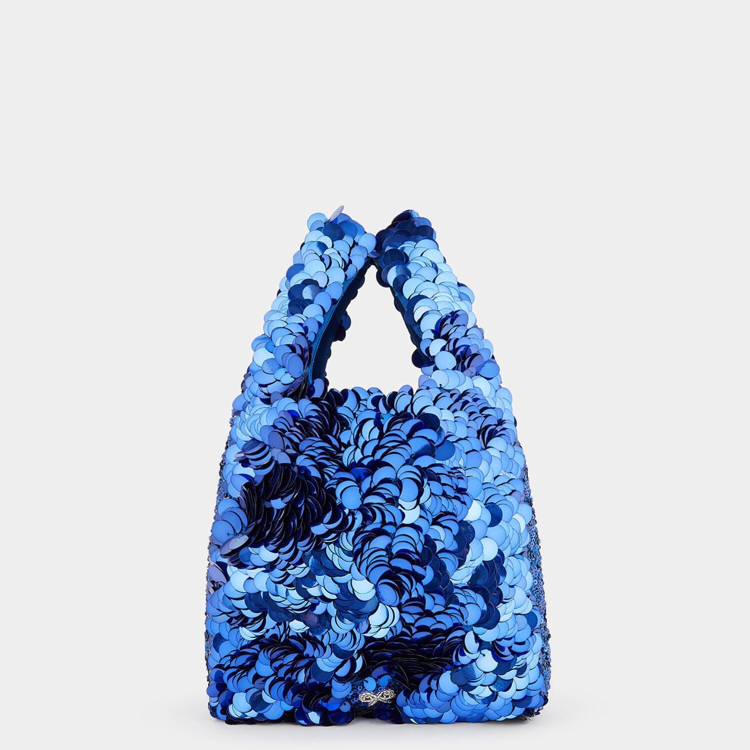 「Frosties」トート -

                  
                    Satin in Blueberry -
                  

                  Anya Hindmarch JP
