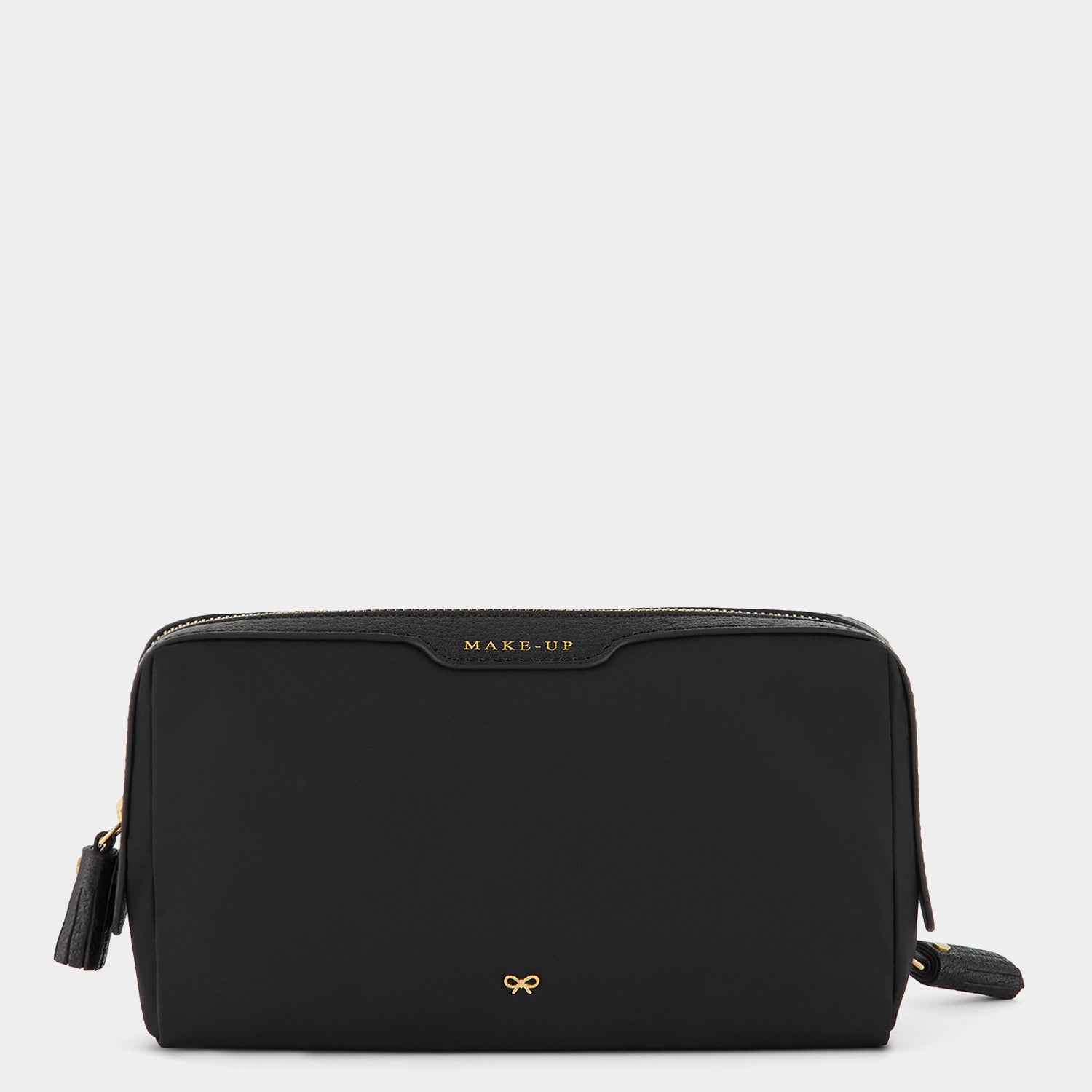 スモール メイクアップ ポーチ -

                  
                    Recycled Nylon with PU in Black -
                  

                  Anya Hindmarch JP
