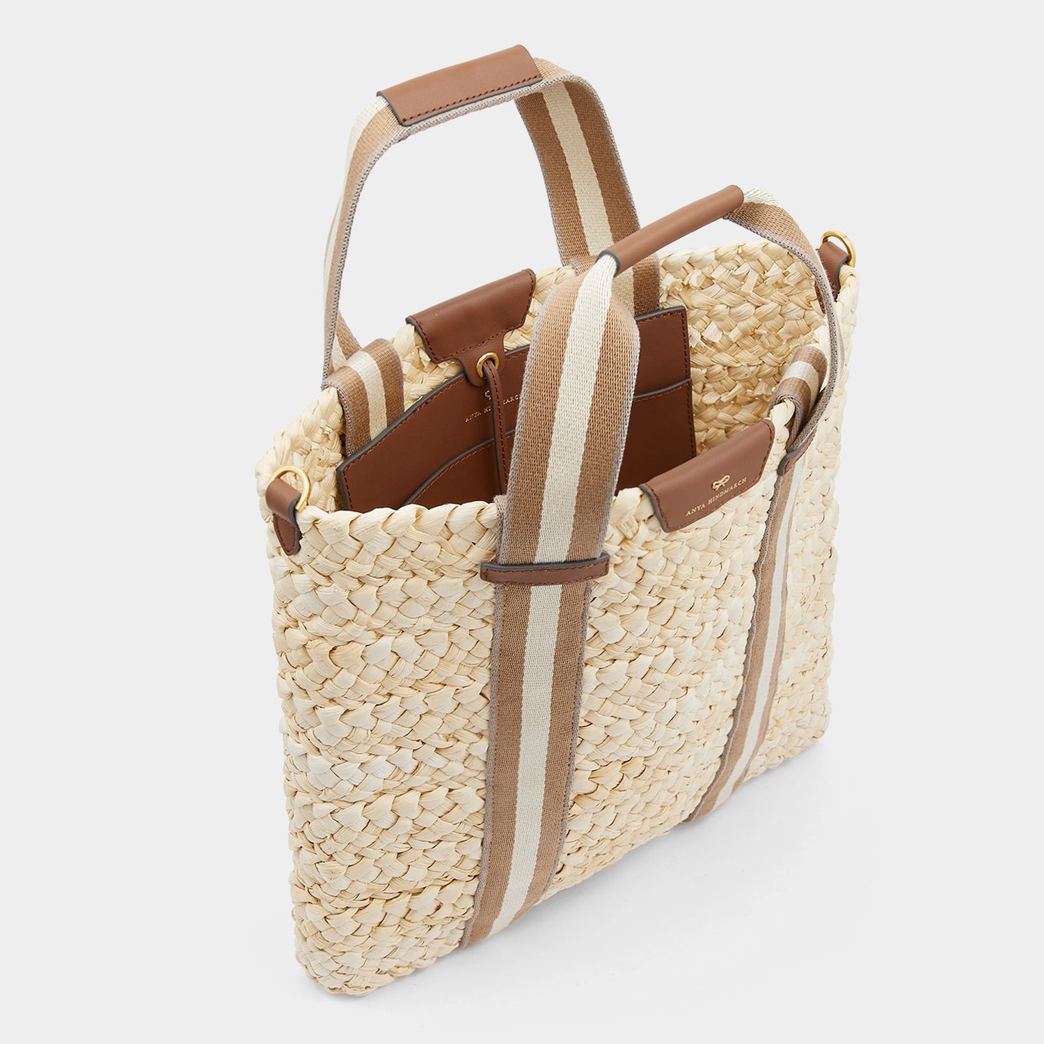 ウォルトン スモール バスケット トート -

                  
                    Cornhusk in Natural -
                  

                  Anya Hindmarch JP
