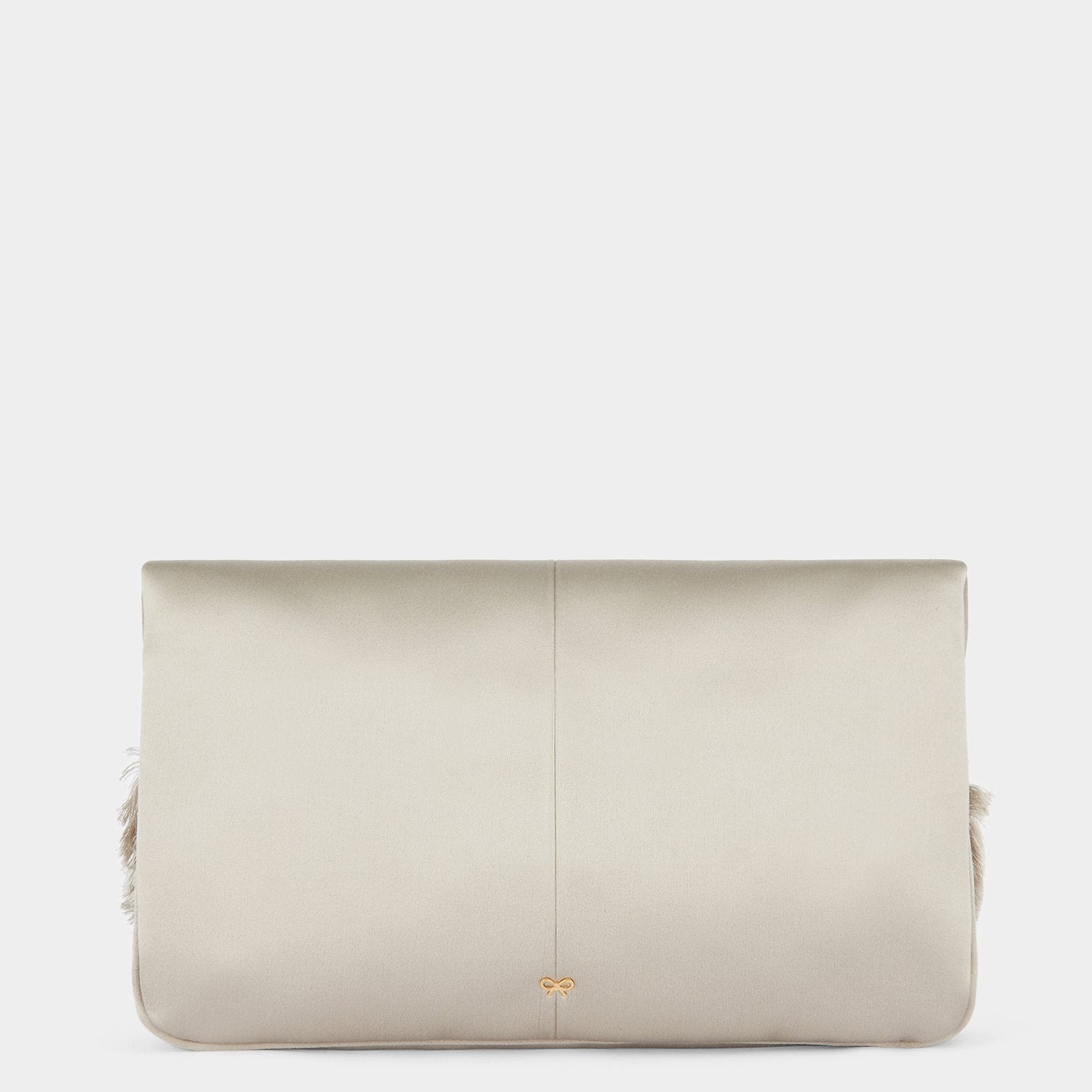 ボウ クラッチ -

                  
                    Double Faced Satin in Silver -
                  

                  Anya Hindmarch JP
