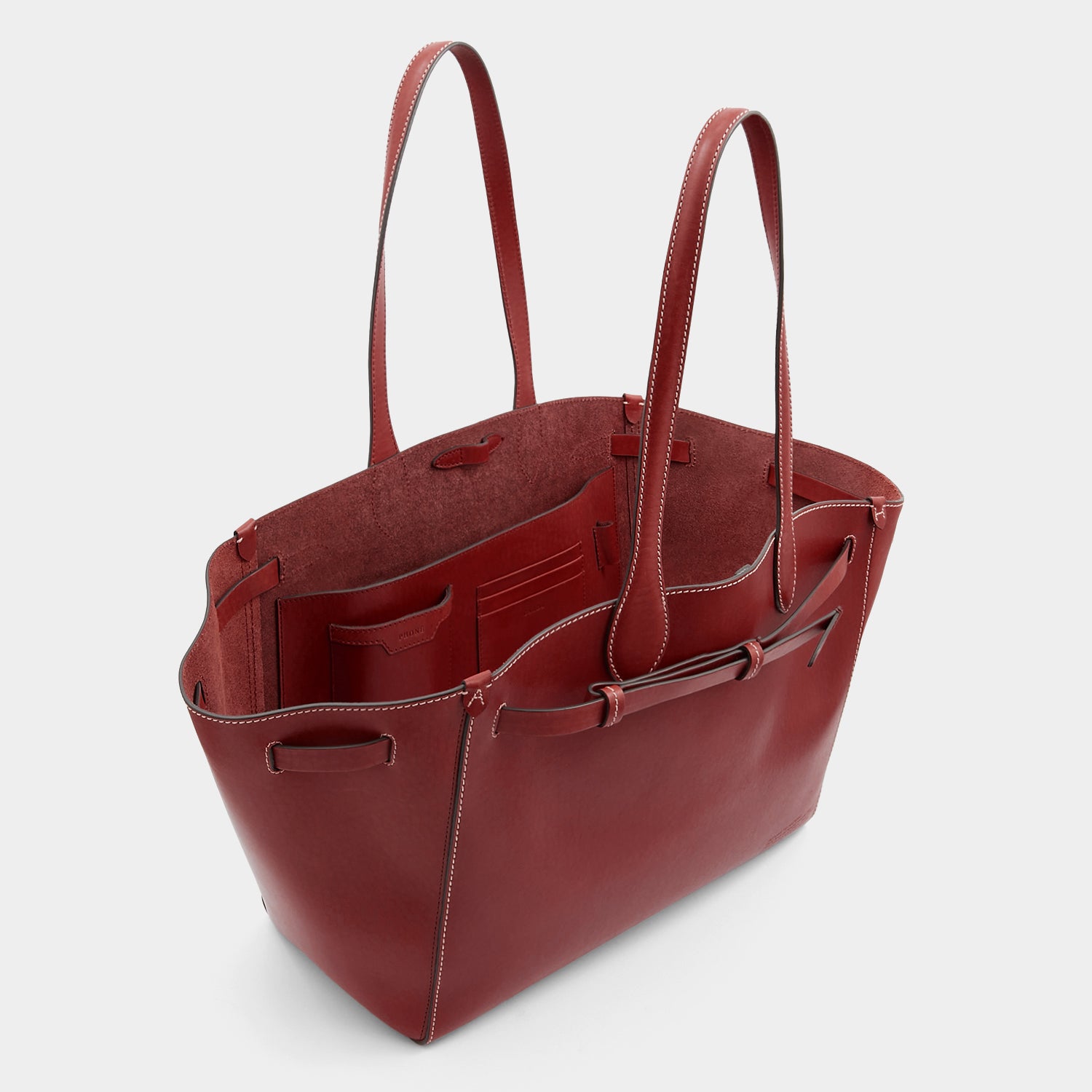 「Return to Nature」 トート -

                  
                    Compostable Leather in Rosewood -
                  

                  Anya Hindmarch JP
