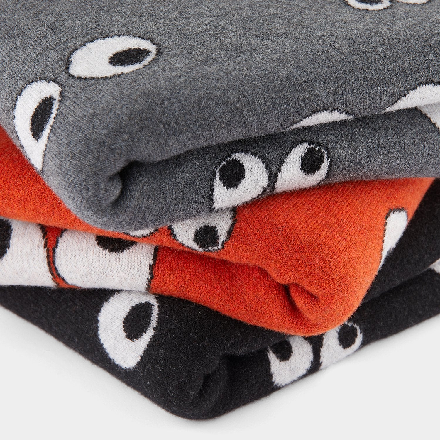 オールオーバーアイズ マフラー -

                  
                    Lambswool Eyes in Dark Slate -
                  

                  Anya Hindmarch JP
