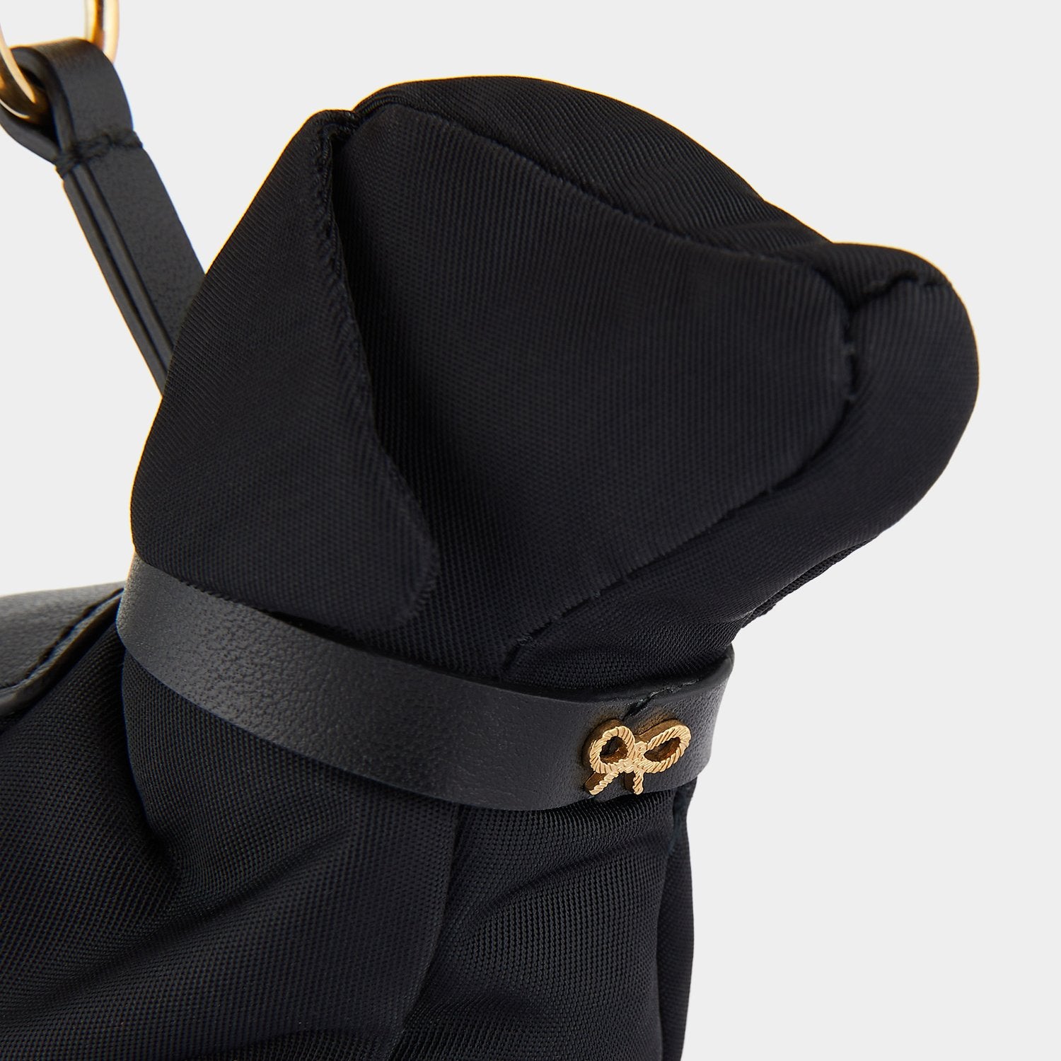 ドッグ プーバッグ チャーム -

          
            Recycled Nylon with PU in Black -
          

          Anya Hindmarch JP
