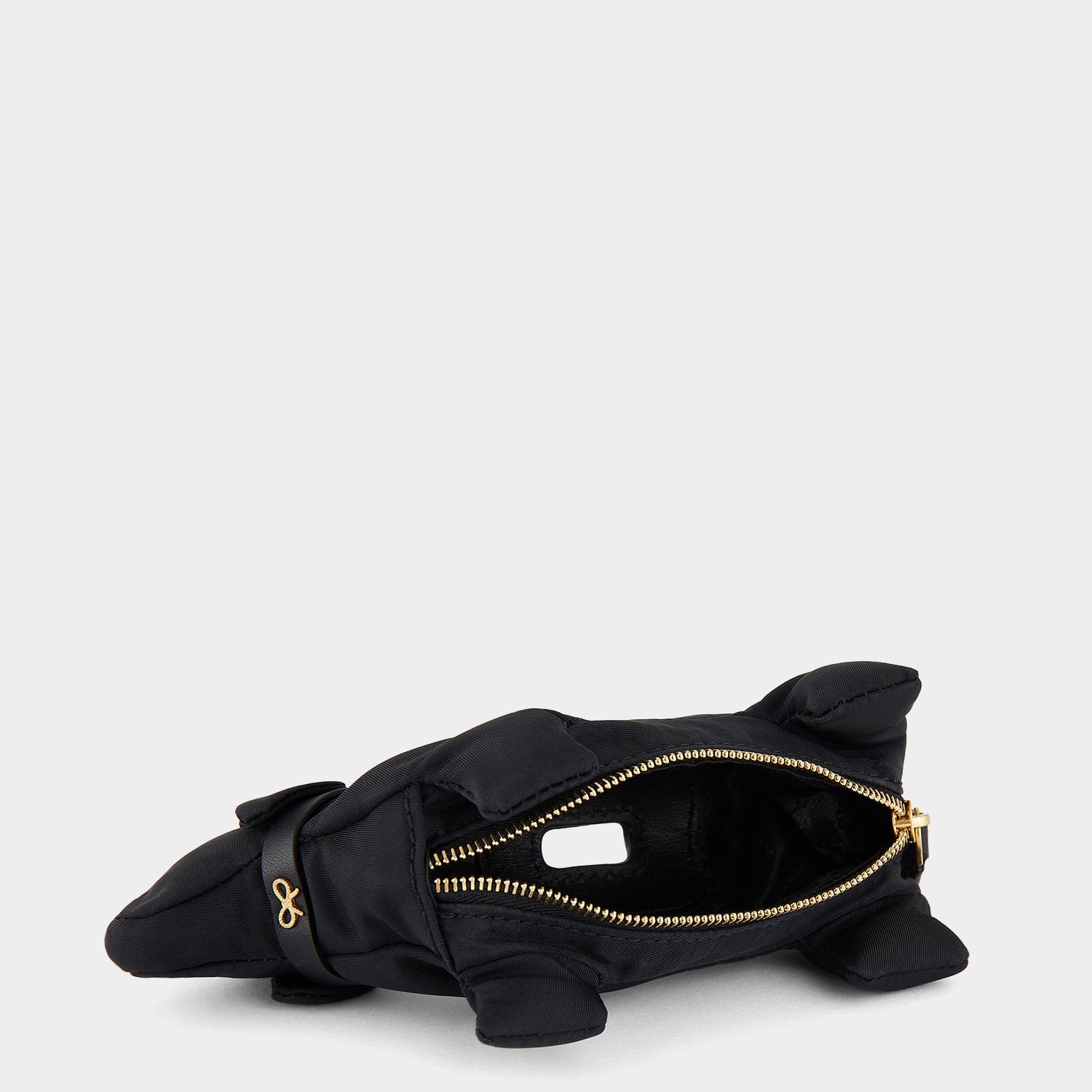 ドッグ プーバッグ チャーム -

          
            Recycled Nylon with PU in Black -
          

          Anya Hindmarch JP

