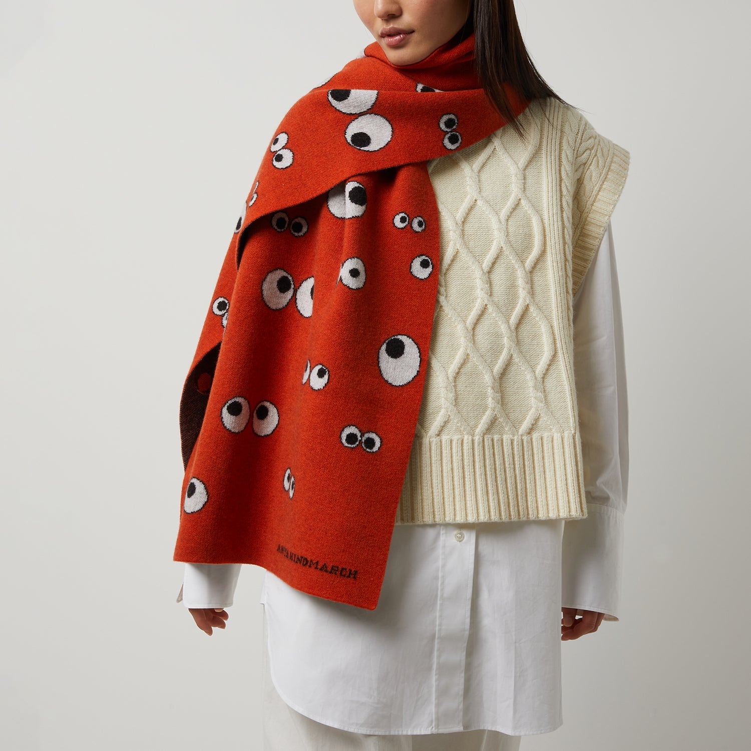 オールオーバーアイズ マフラー -

                  
                    Lambswool Eyes in Clementine -
                  

                  Anya Hindmarch JP
