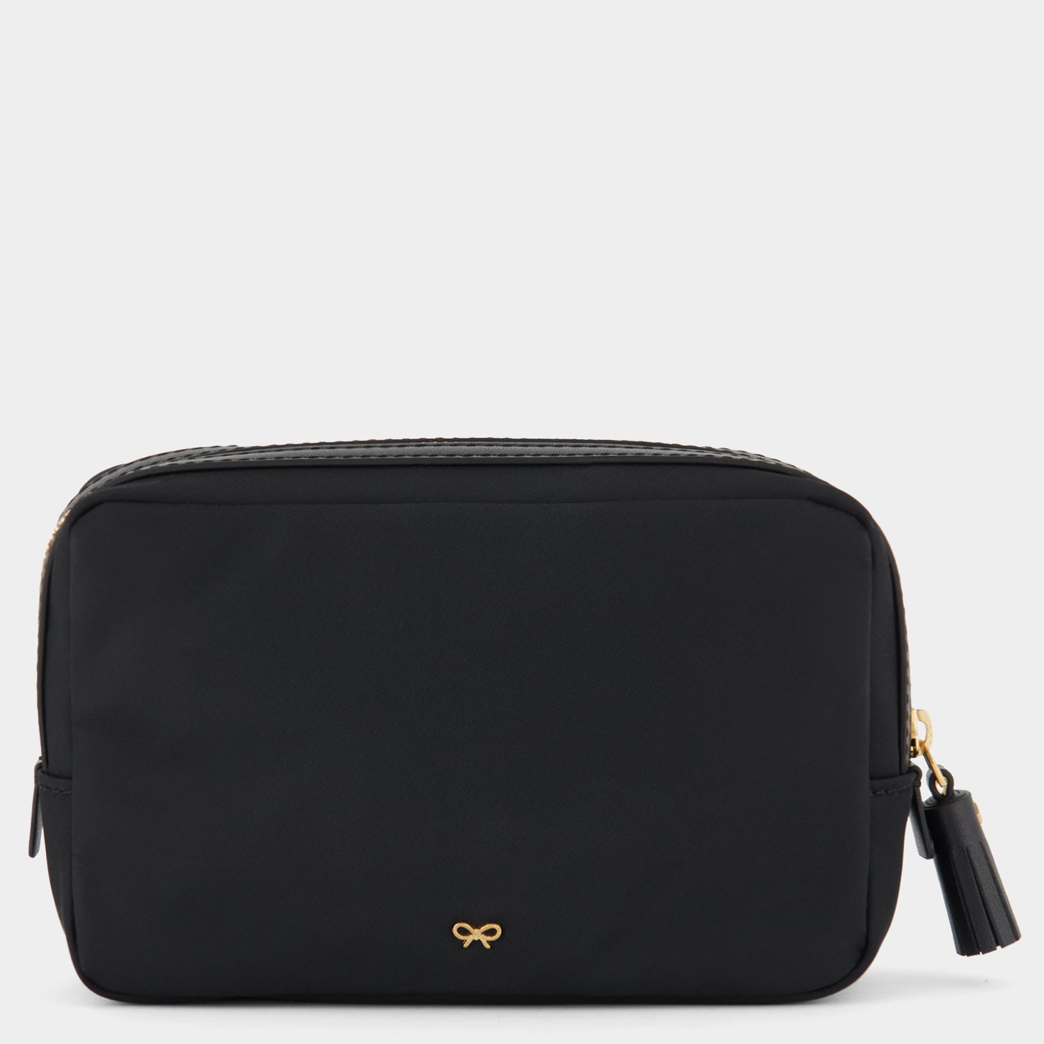 アイズ インポータント シングズ ポーチ -

                  
                    Recycled Nylon with PU in Black -
                  

                  Anya Hindmarch JP
