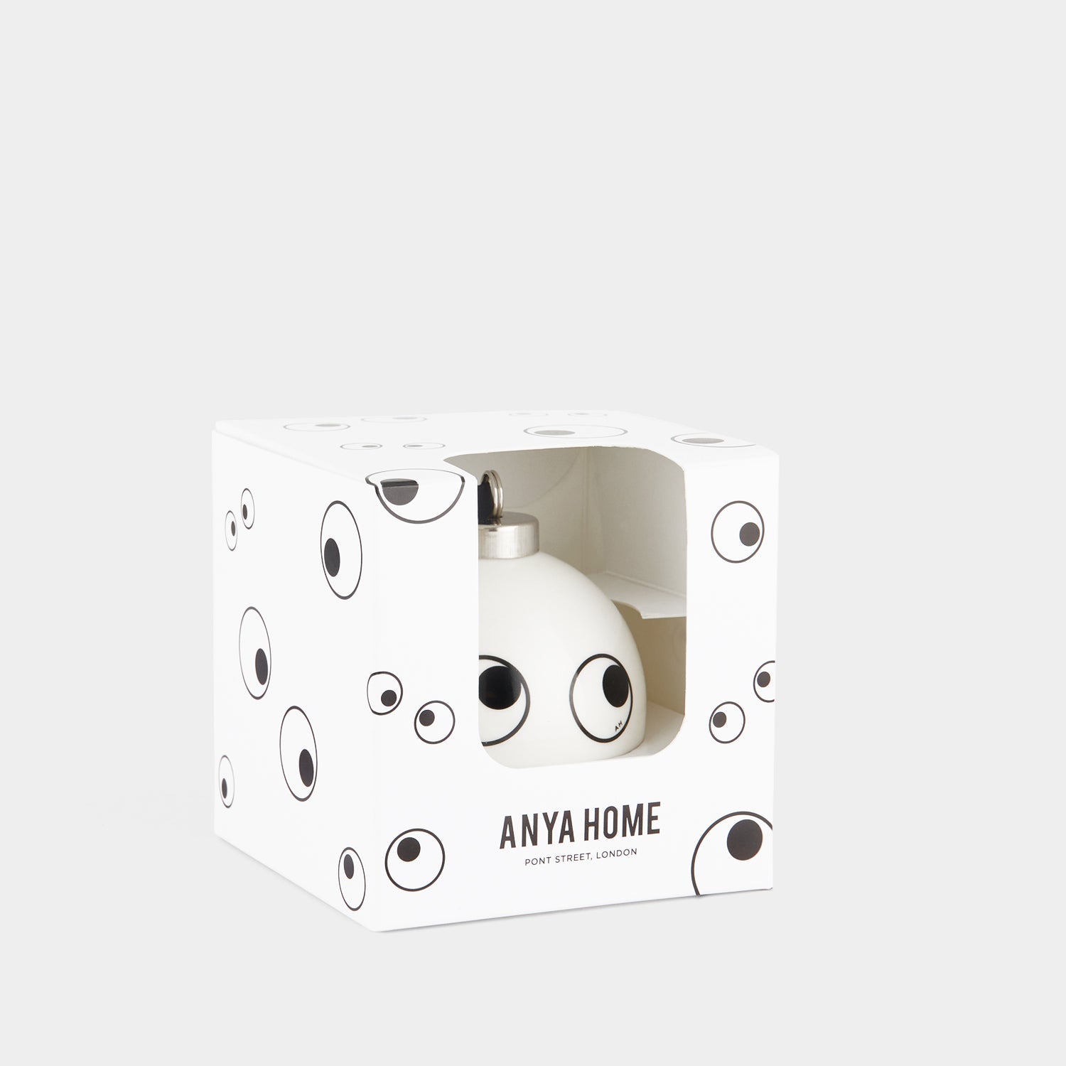 アイズ ボーブル -

                  
                    Ceramic in Chalk -
                  

                  Anya Hindmarch JP
