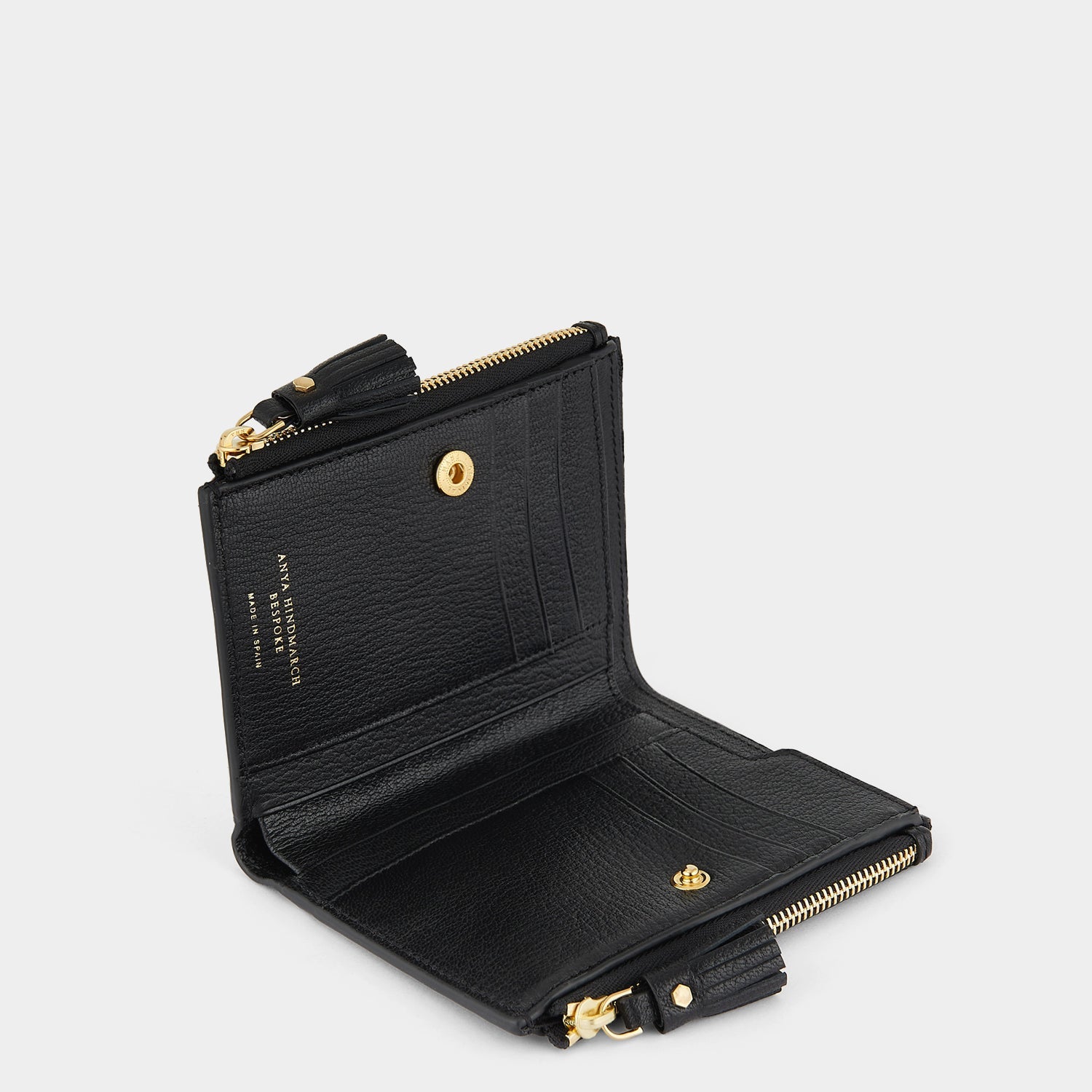 ビスポーク スモール ダブルジップ ウォレット -

                  
                    Capra Leather in Black -
                  

                  Anya Hindmarch JP
