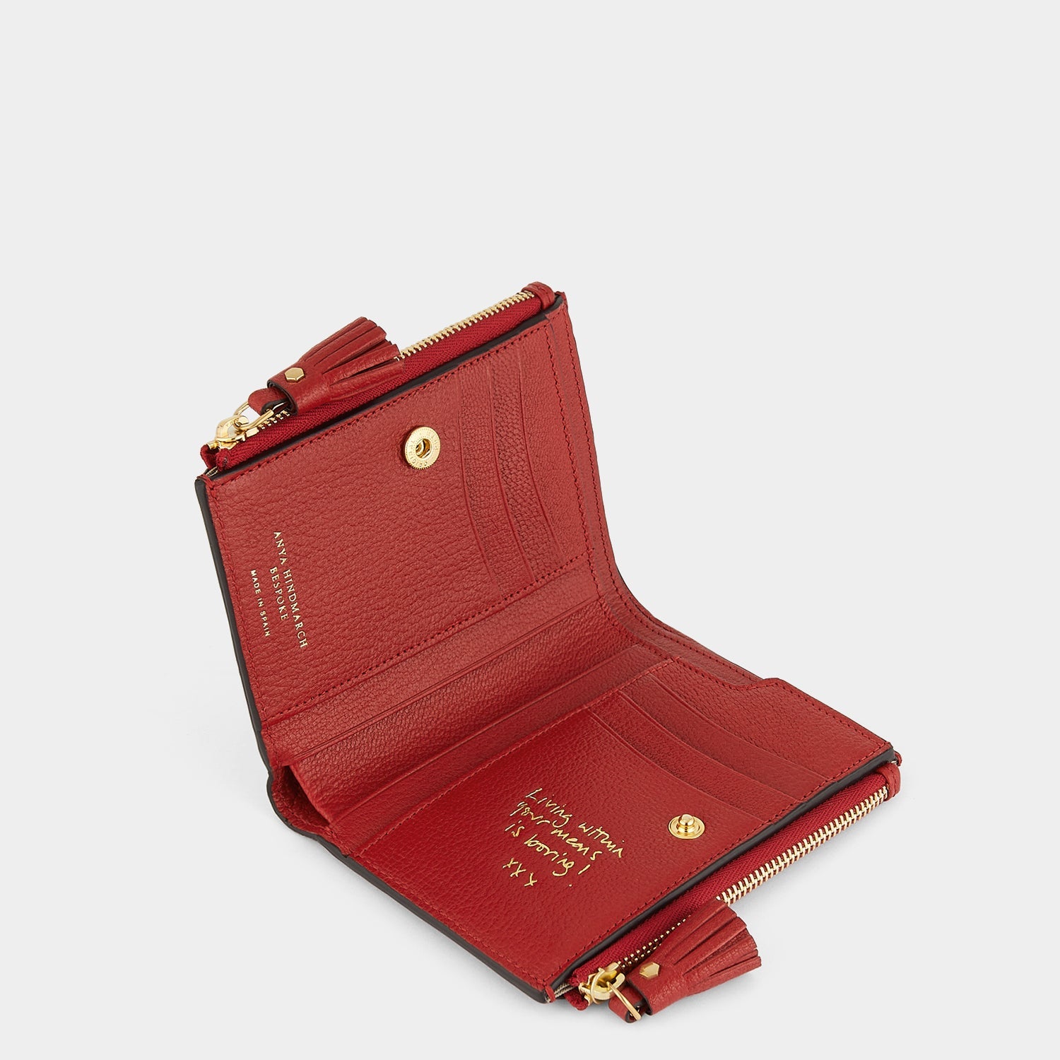 ビスポーク スモール ダブルジップ ウォレット -

                  
                    Capra Leather in Red -
                  

                  Anya Hindmarch JP
