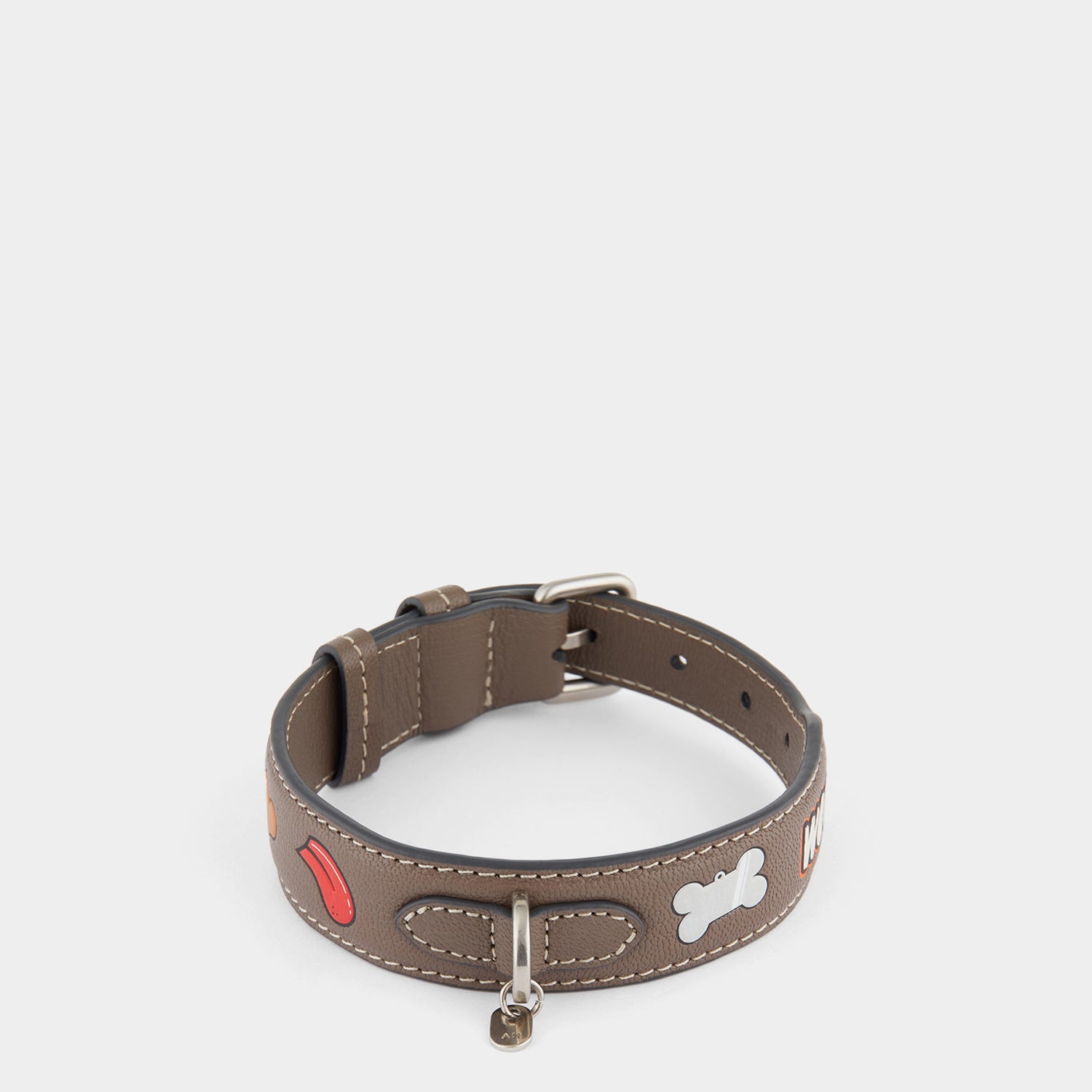 ドッグ カラー スモール -

                  
                    Grainy Capra in Medium Grey -
                  

                  Anya Hindmarch JP
